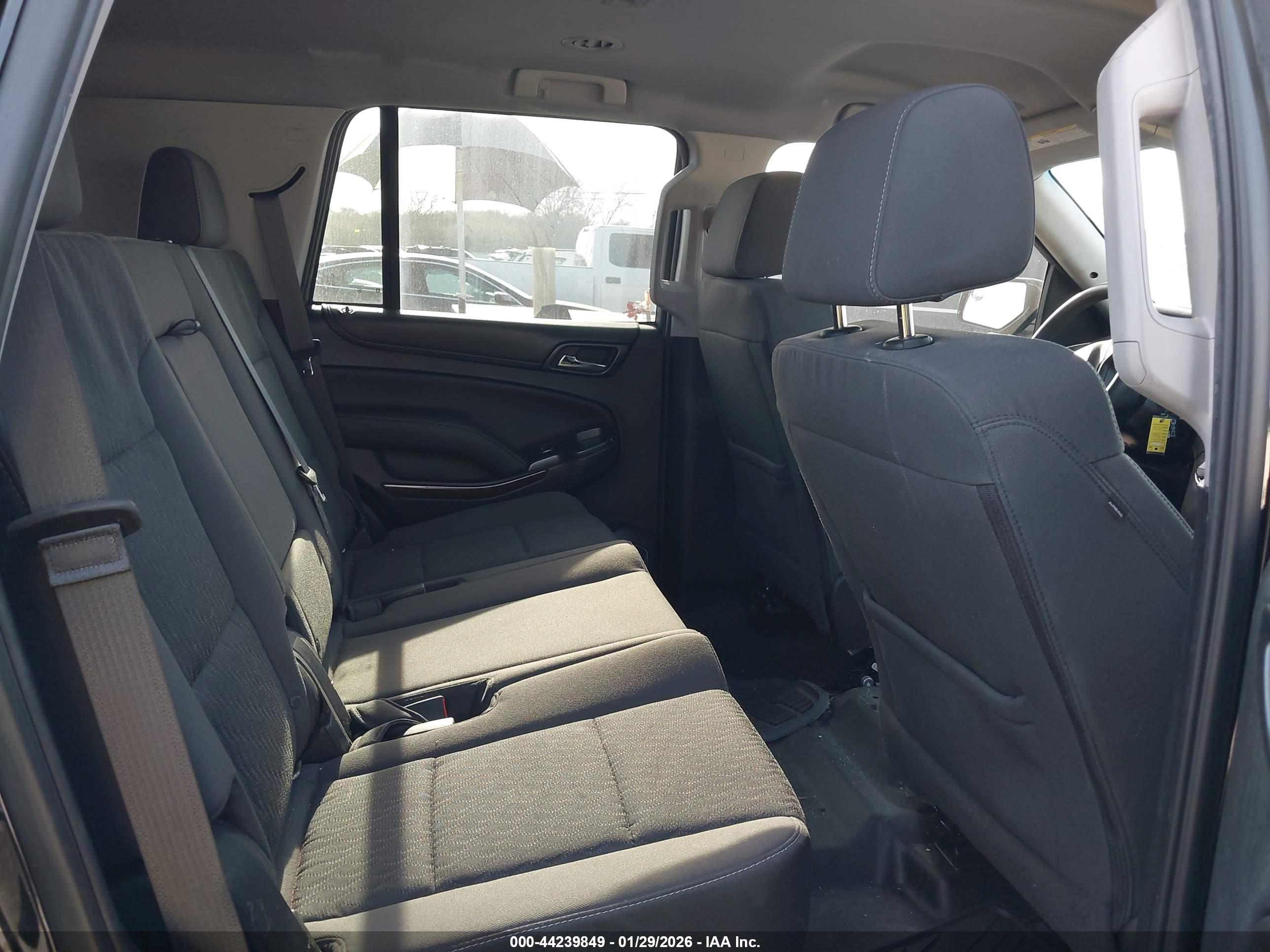 CHEVROLET TAHOE image 8
