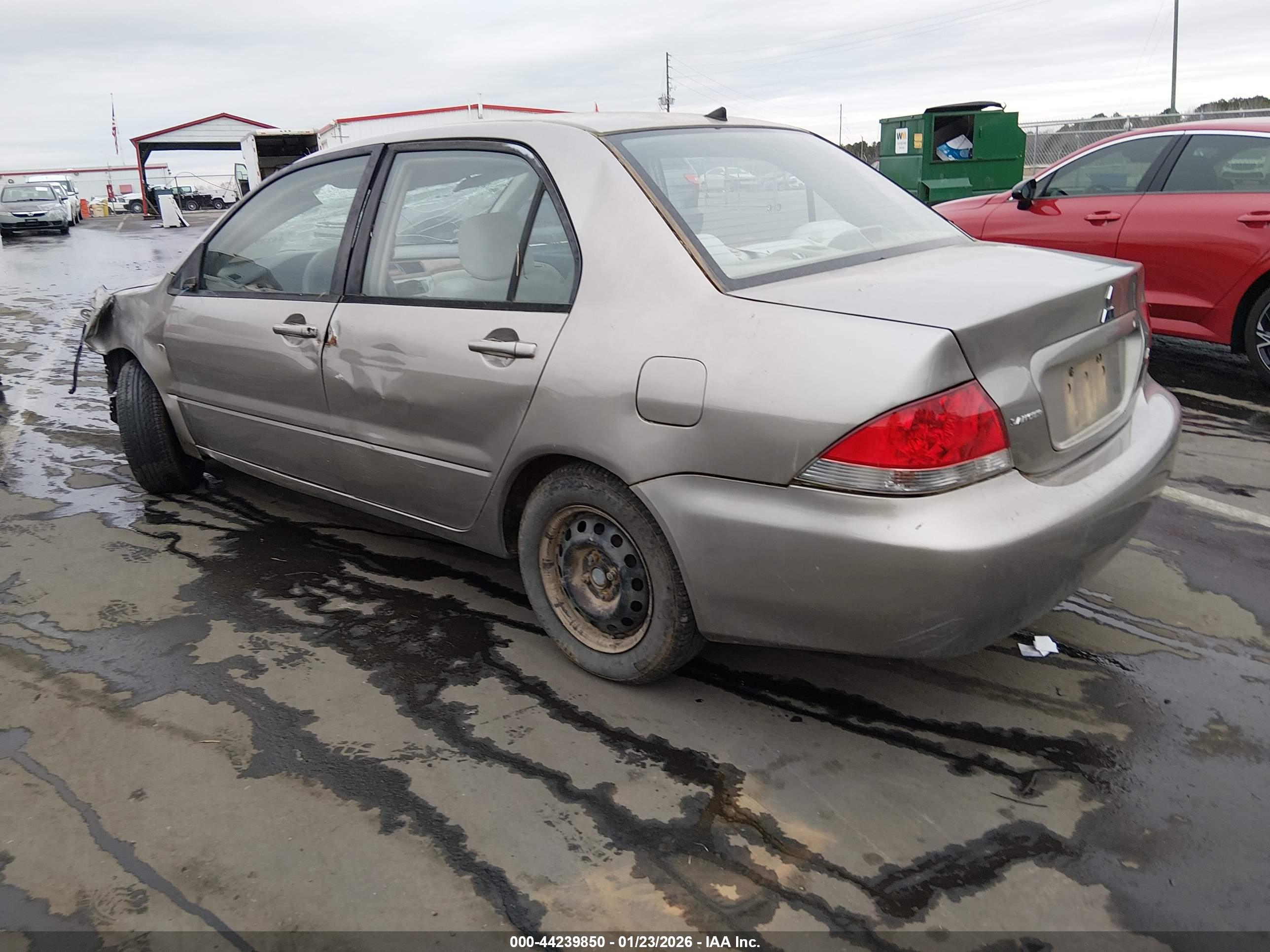 MITSUBISHI LANCER image 3