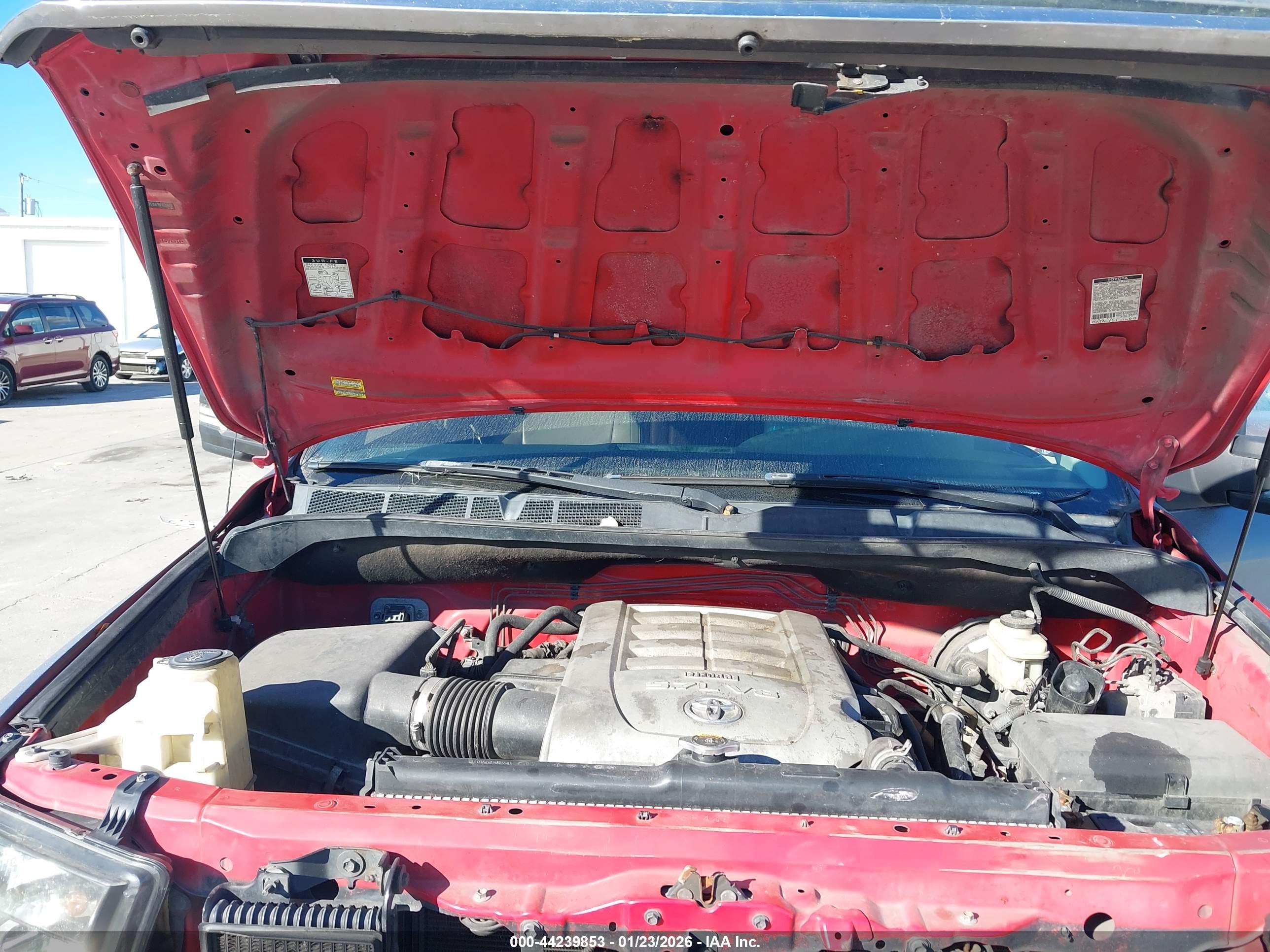 TOYOTA TUNDRA image 10