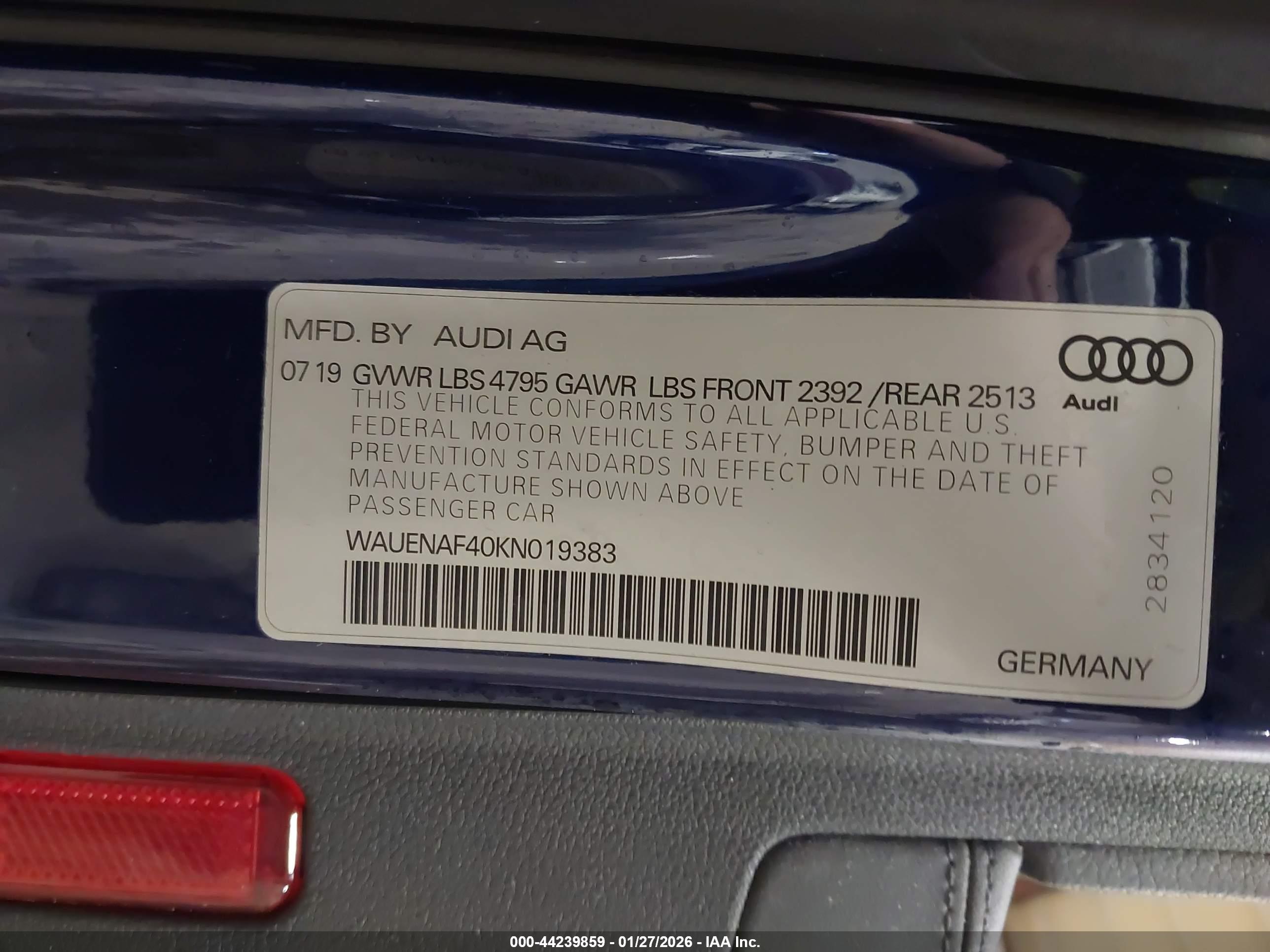 AUDI A4 image 9
