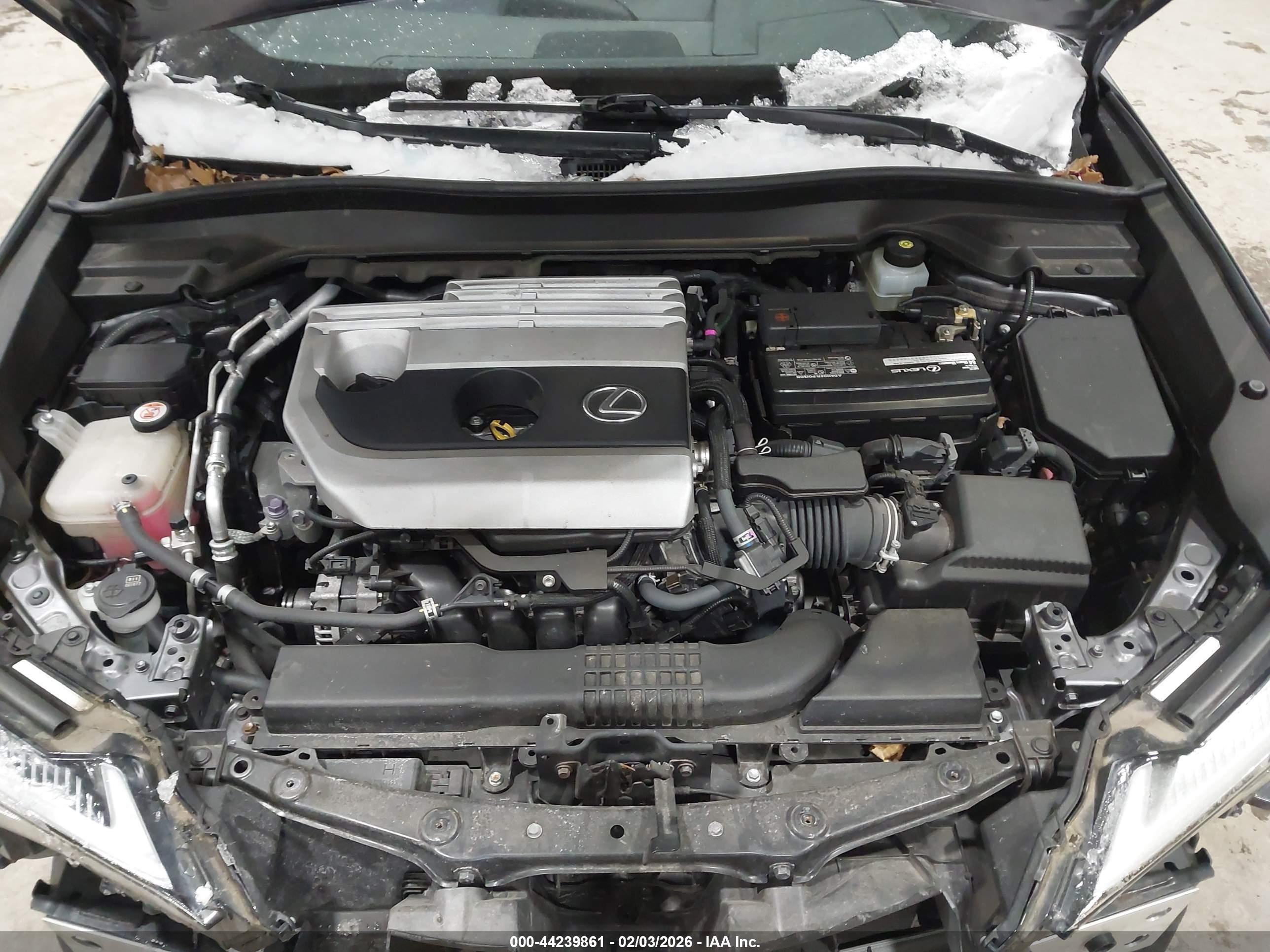 LEXUS UX image 10