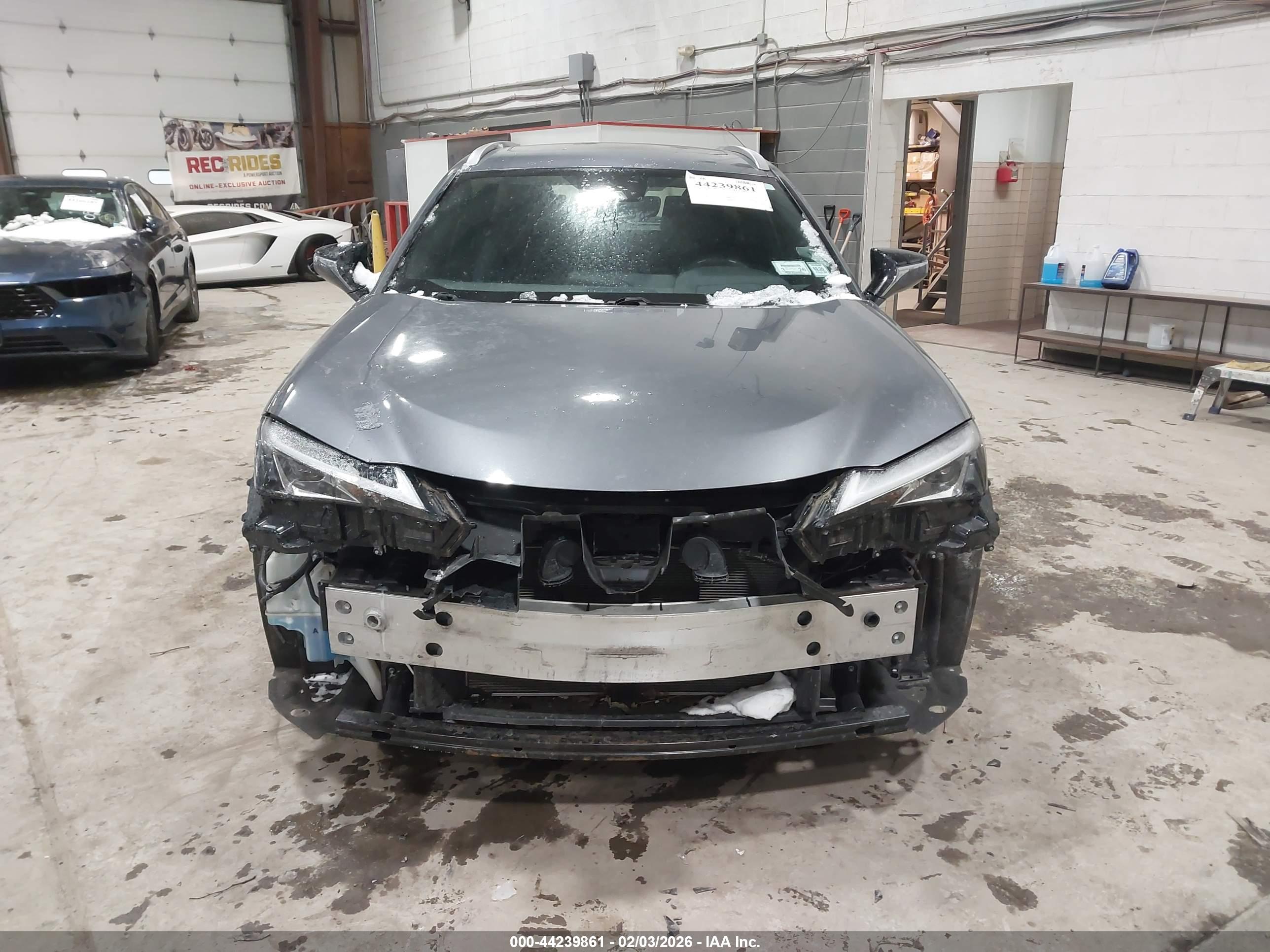 LEXUS UX image 6