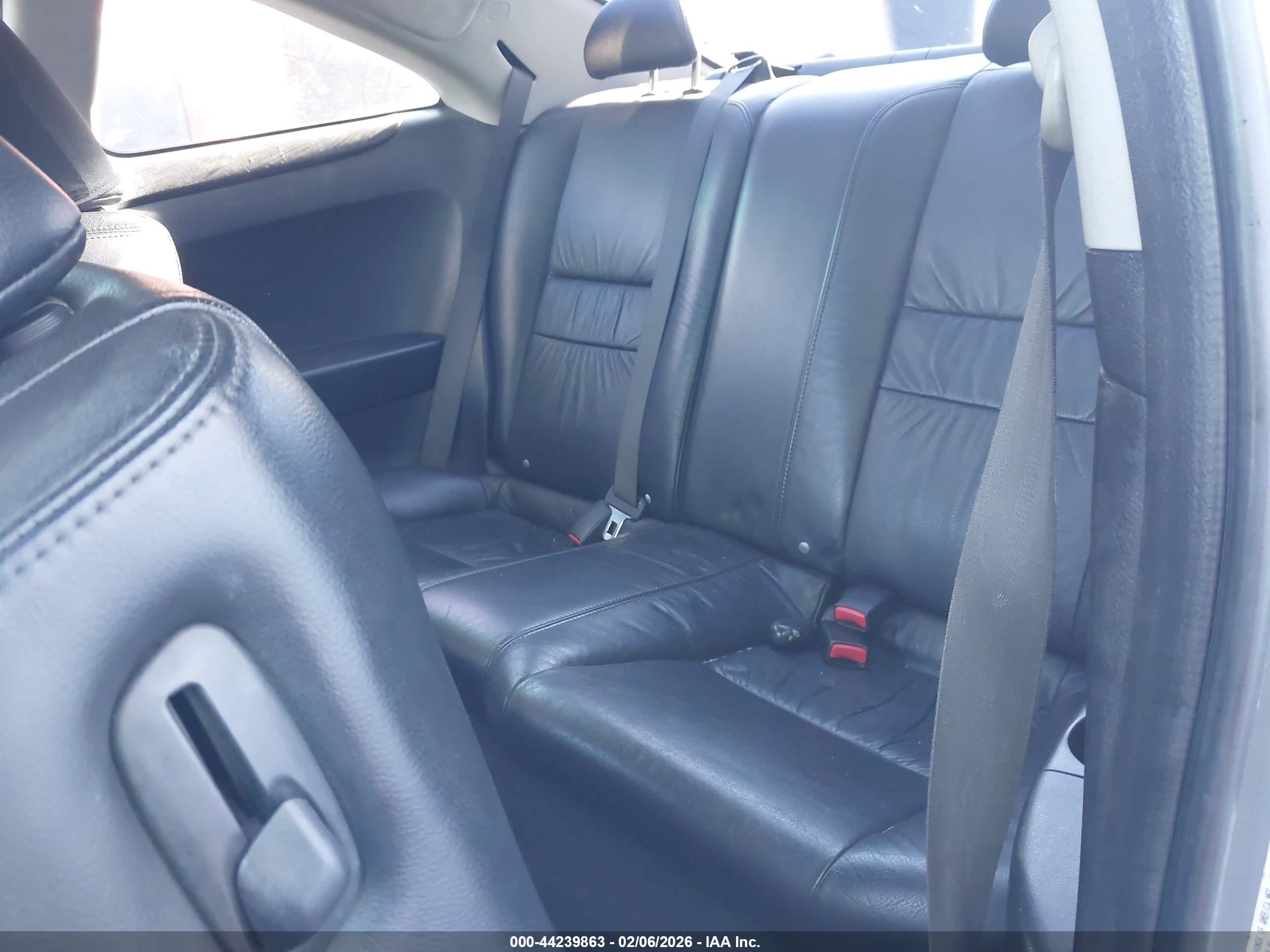 HONDA ACCORD image 8