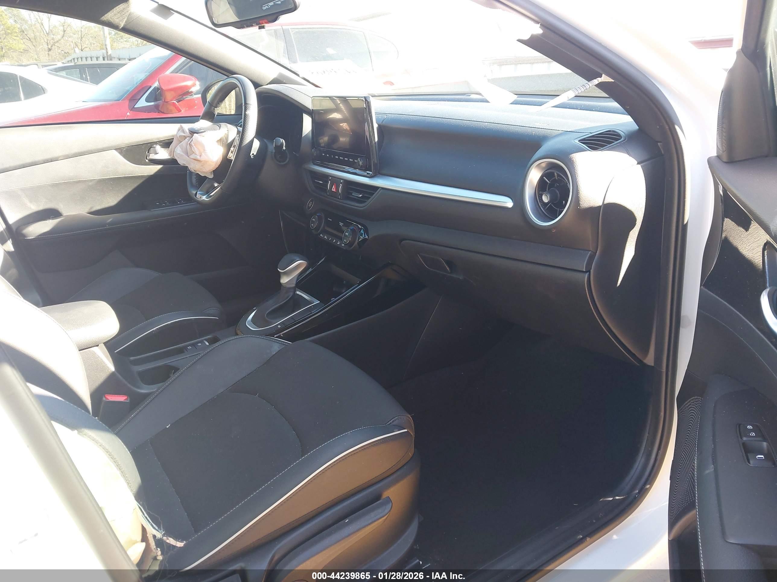 KIA FORTE image 5