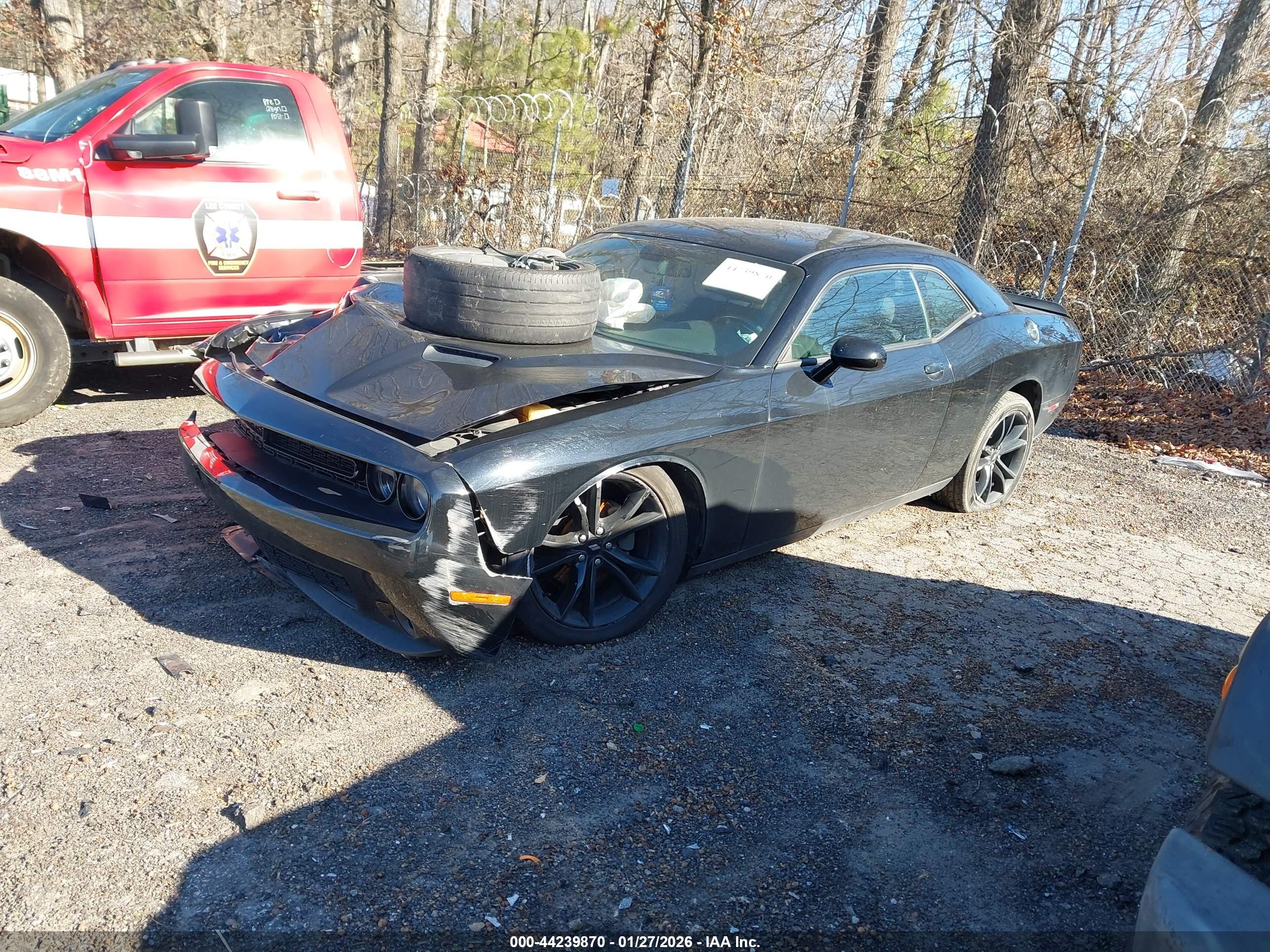 DODGE CHALLENGER image 2