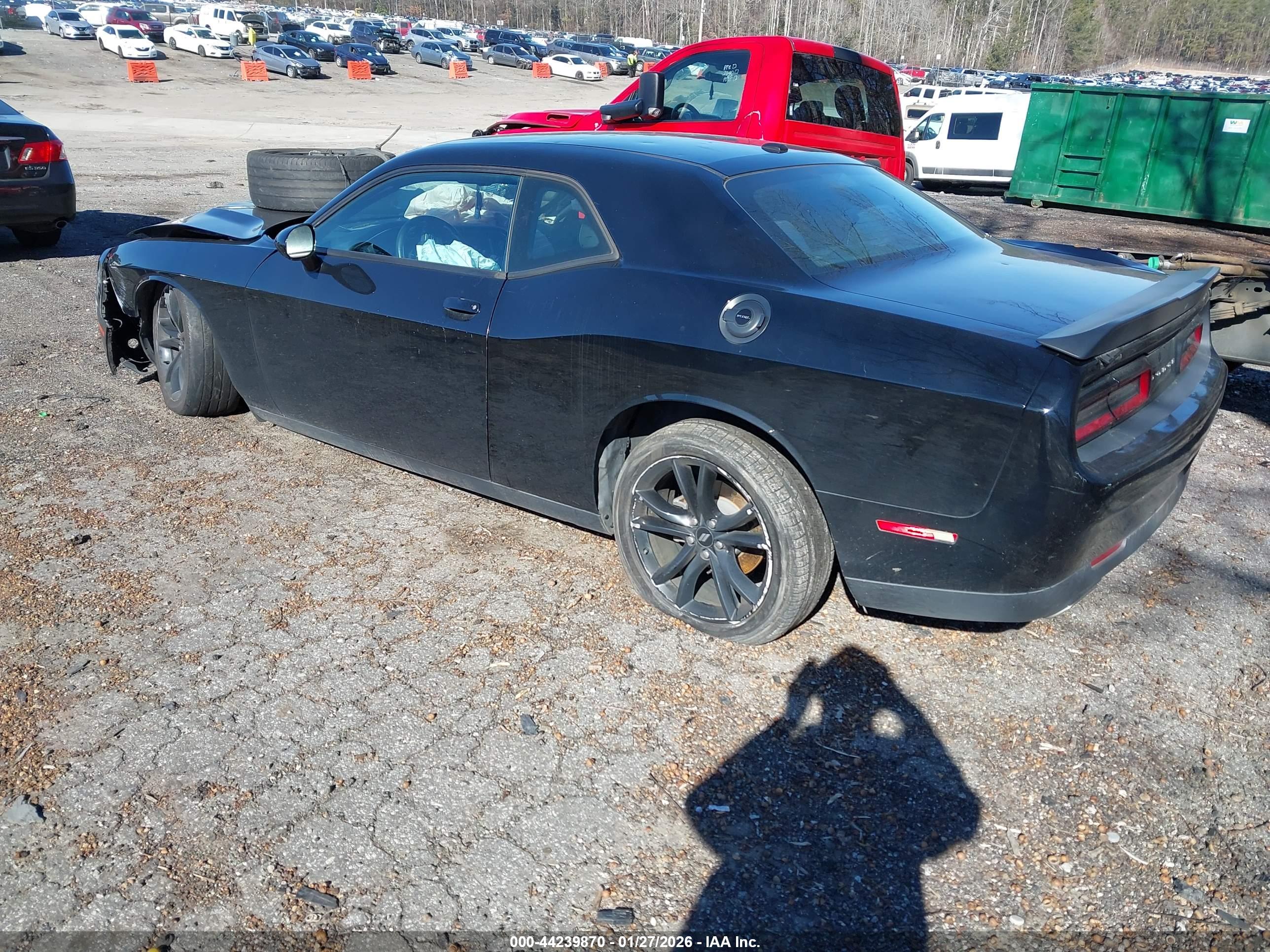 DODGE CHALLENGER image 3
