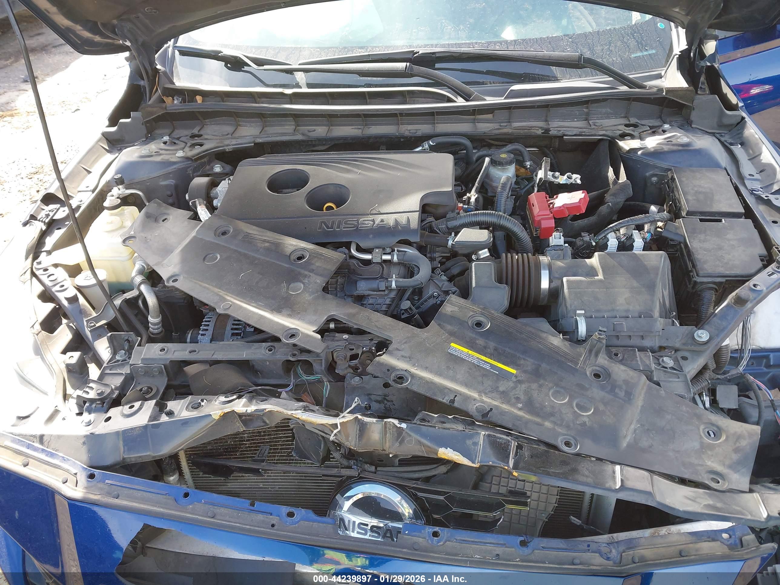 NISSAN ALTIMA image 10