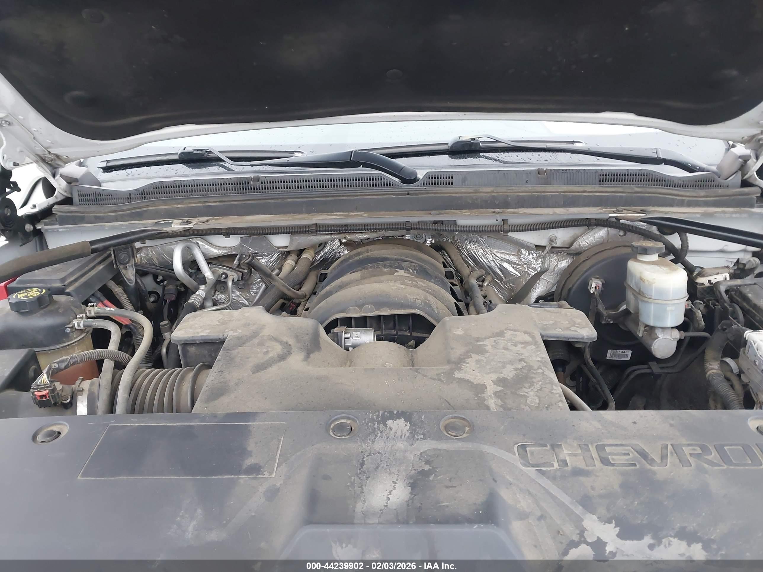 CHEVROLET TAHOE image 10