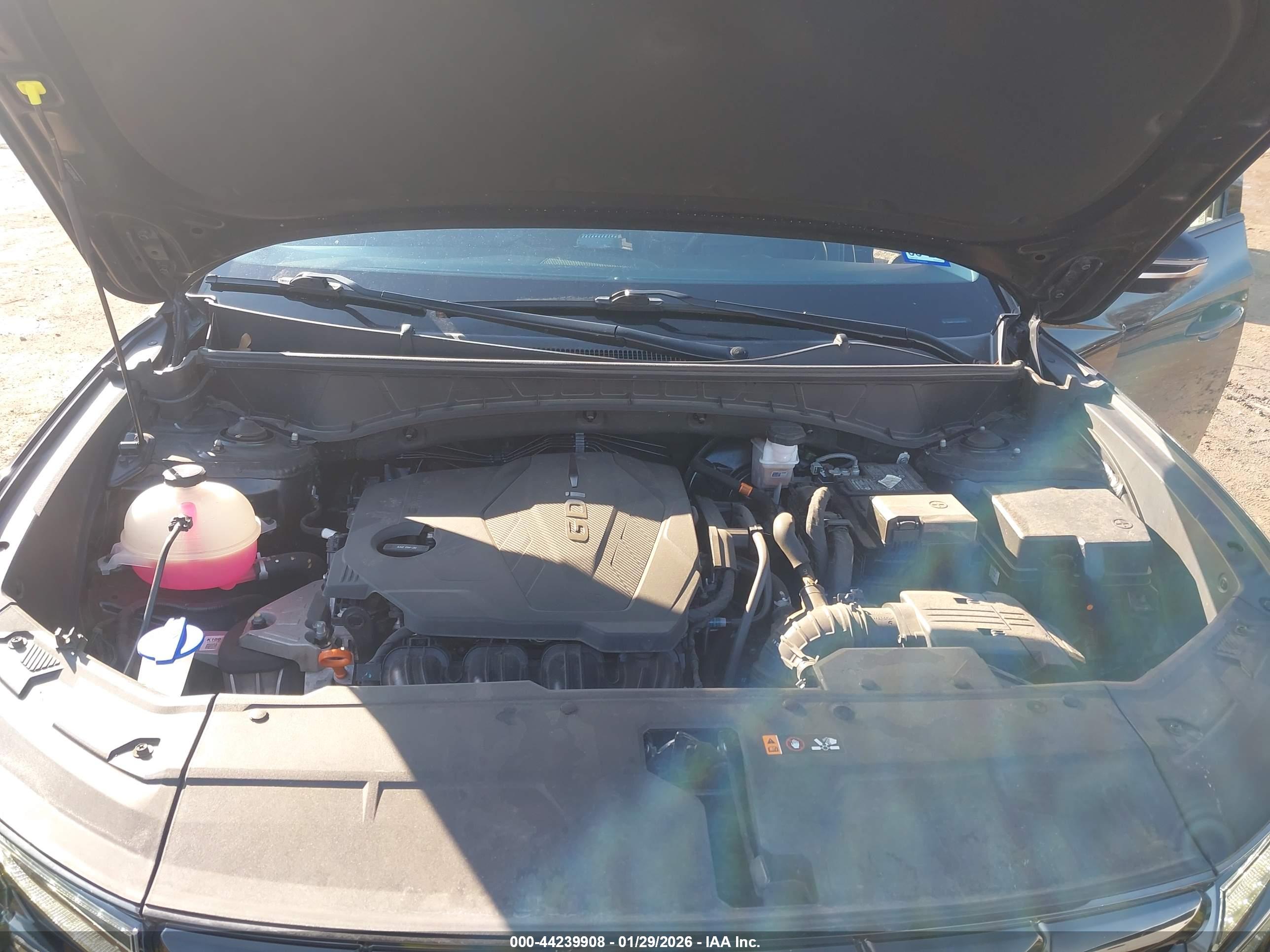 HYUNDAI TUCSON image 10
