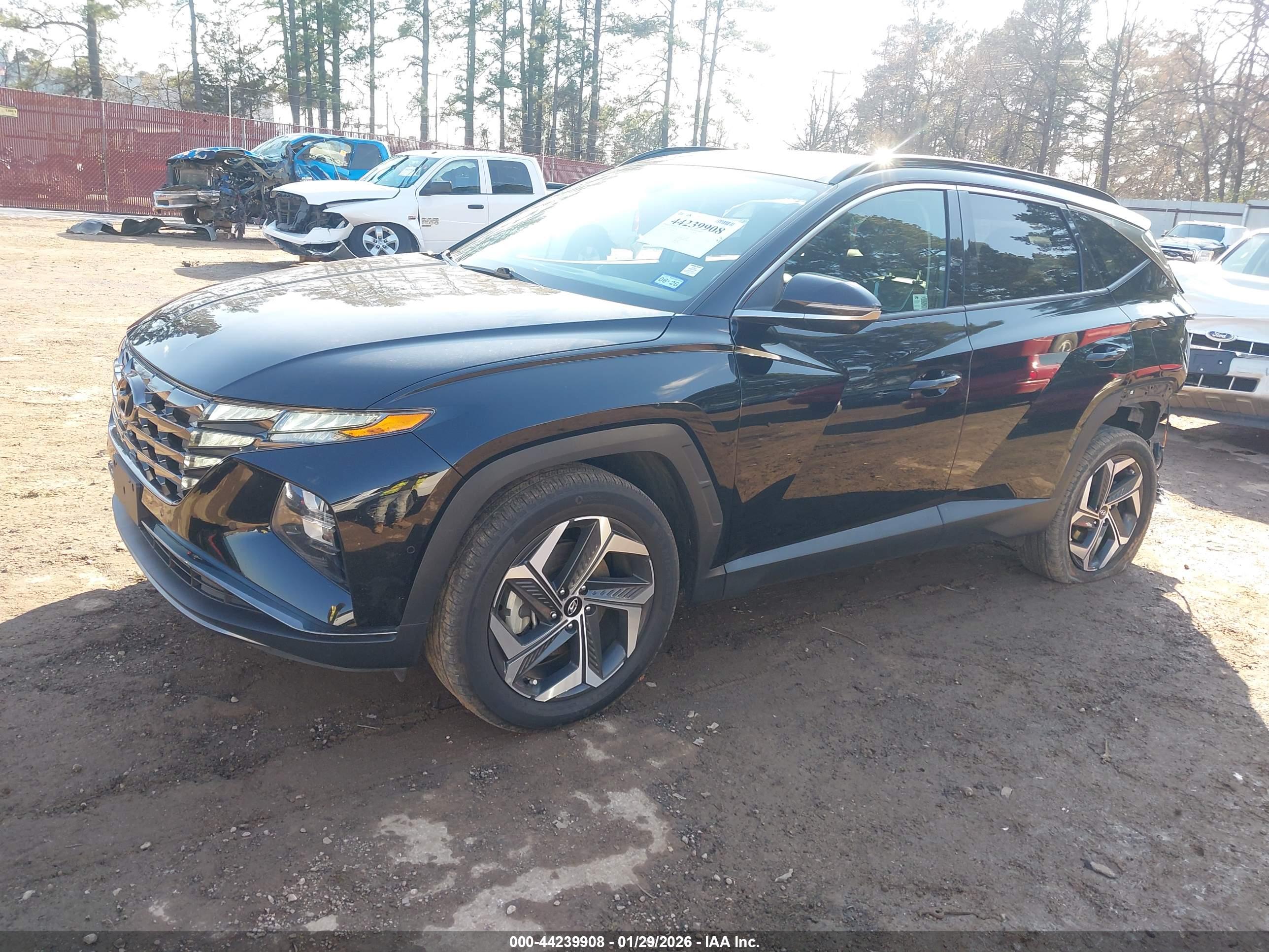 HYUNDAI TUCSON image 2