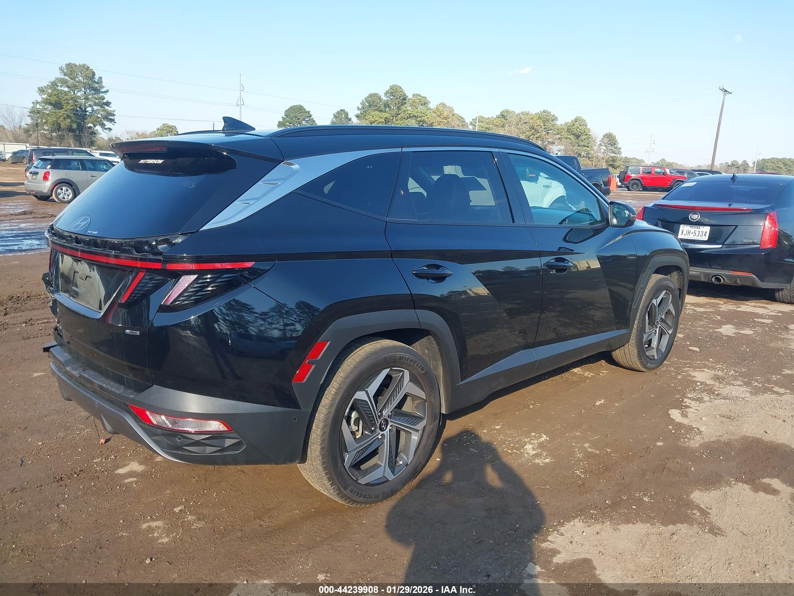 HYUNDAI TUCSON image 4