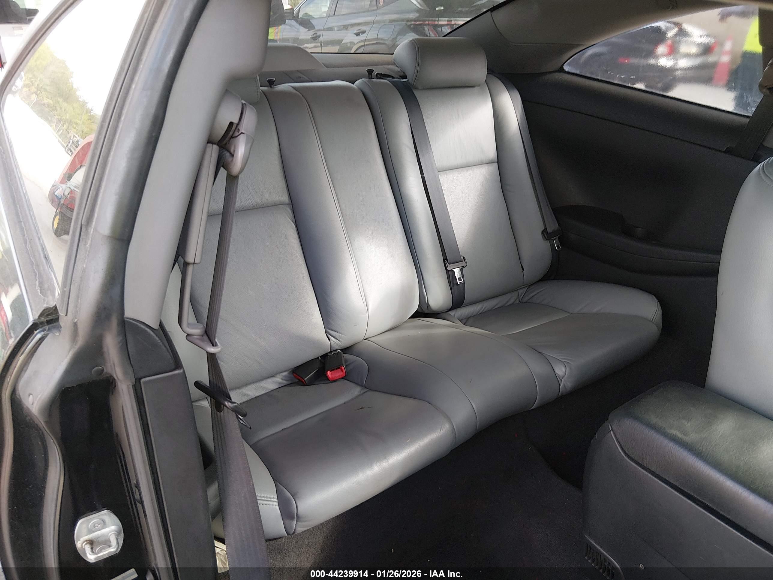 TOYOTA CAMRY image 8
