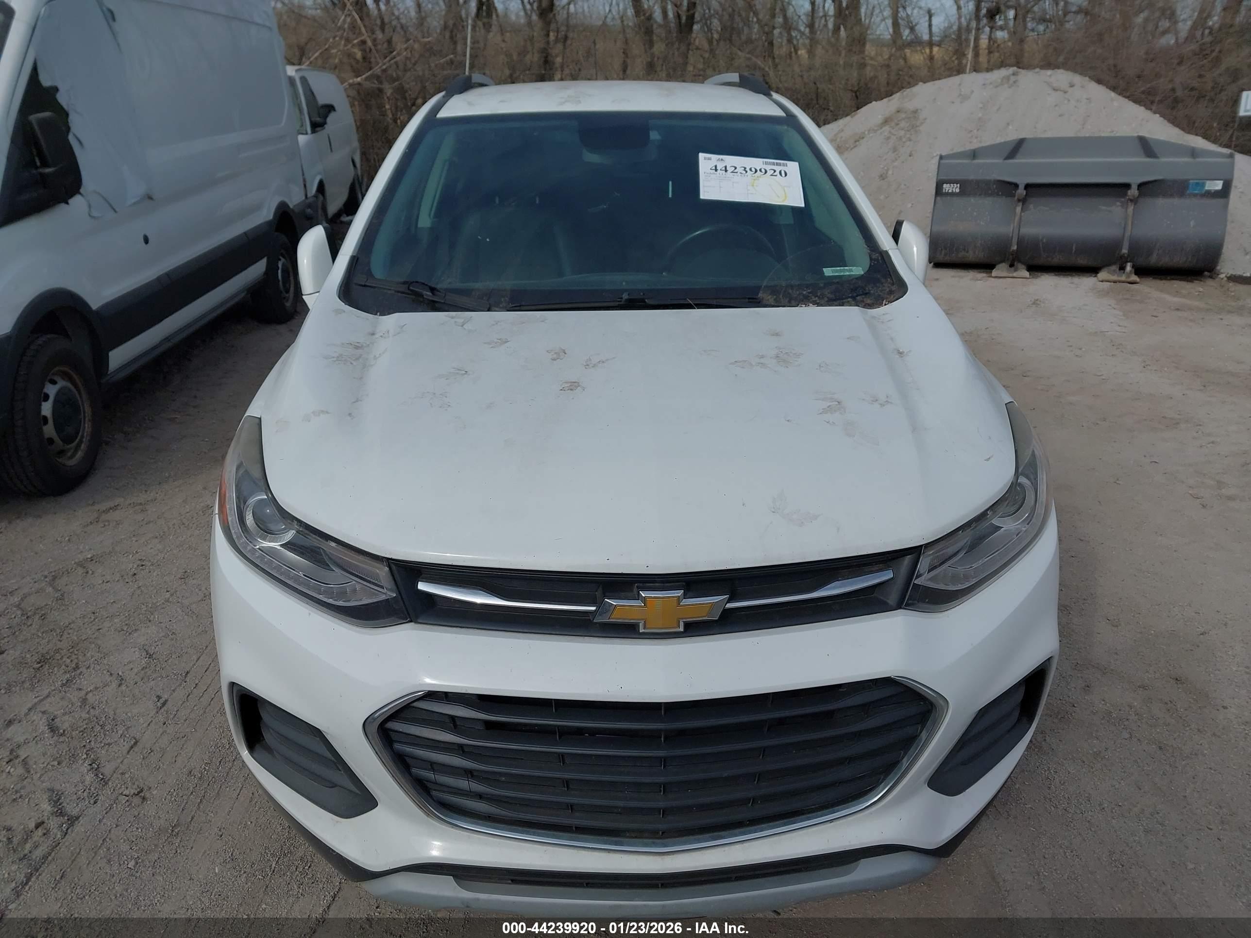 CHEVROLET TRAX image 6