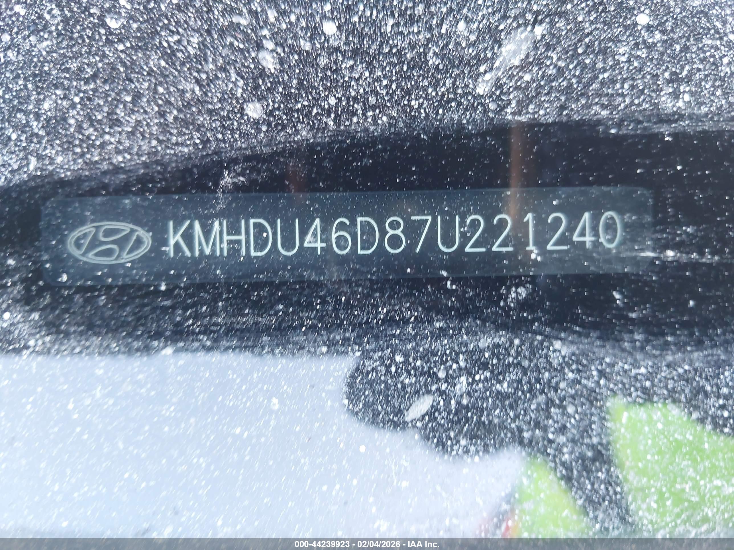 HYUNDAI ELANTRA image 9