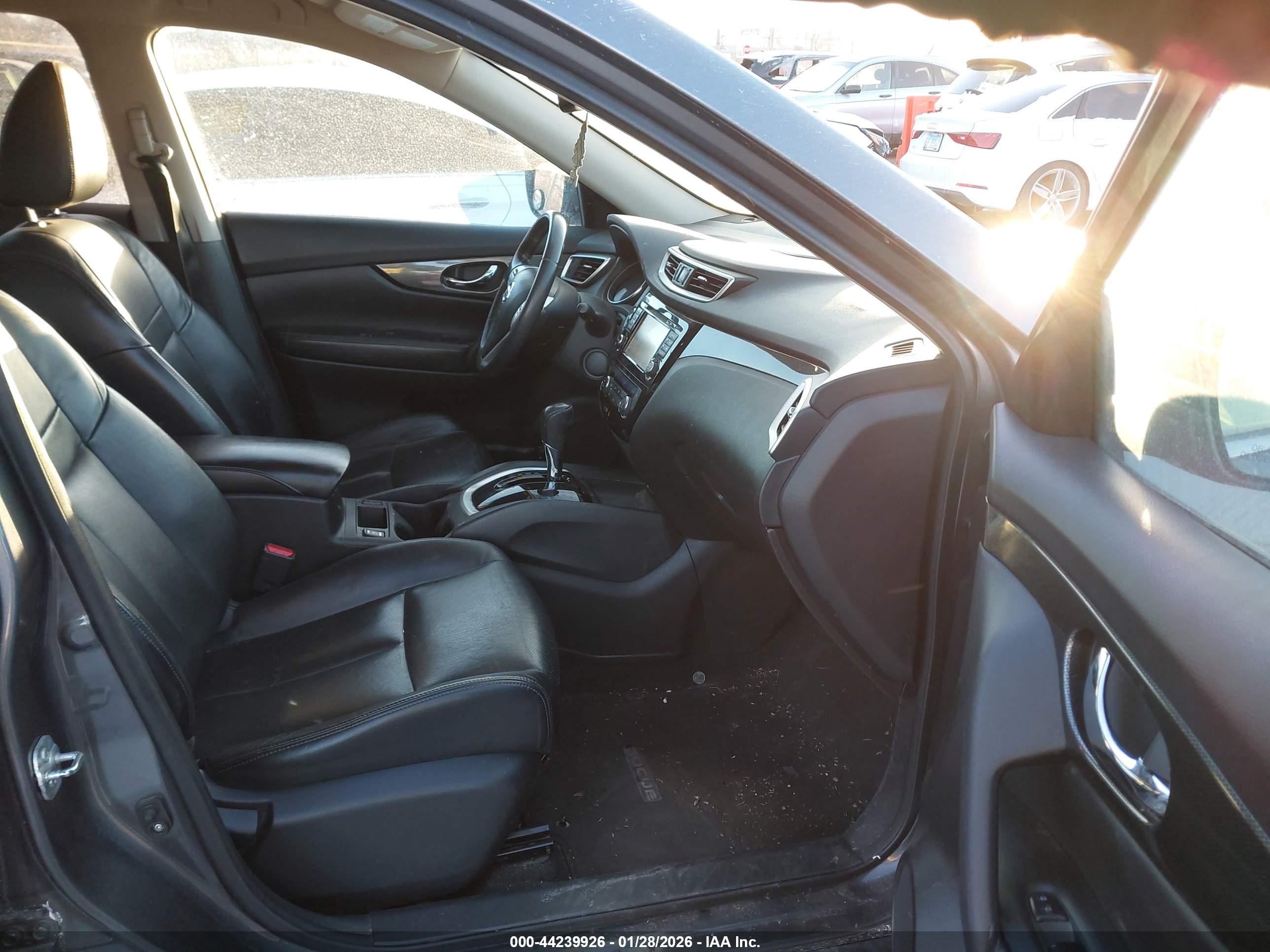 NISSAN ROGUE image 5
