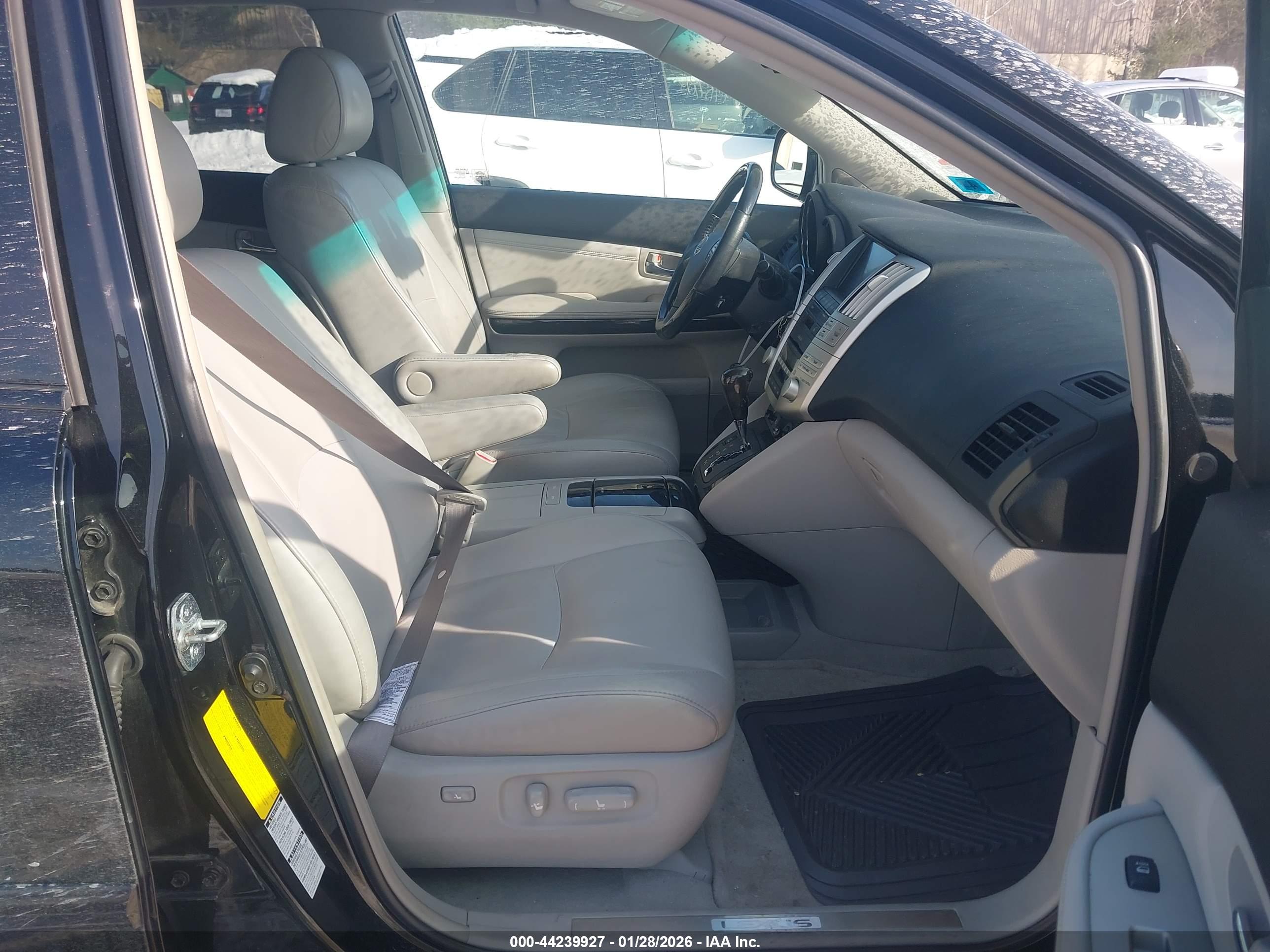 LEXUS RX image 5