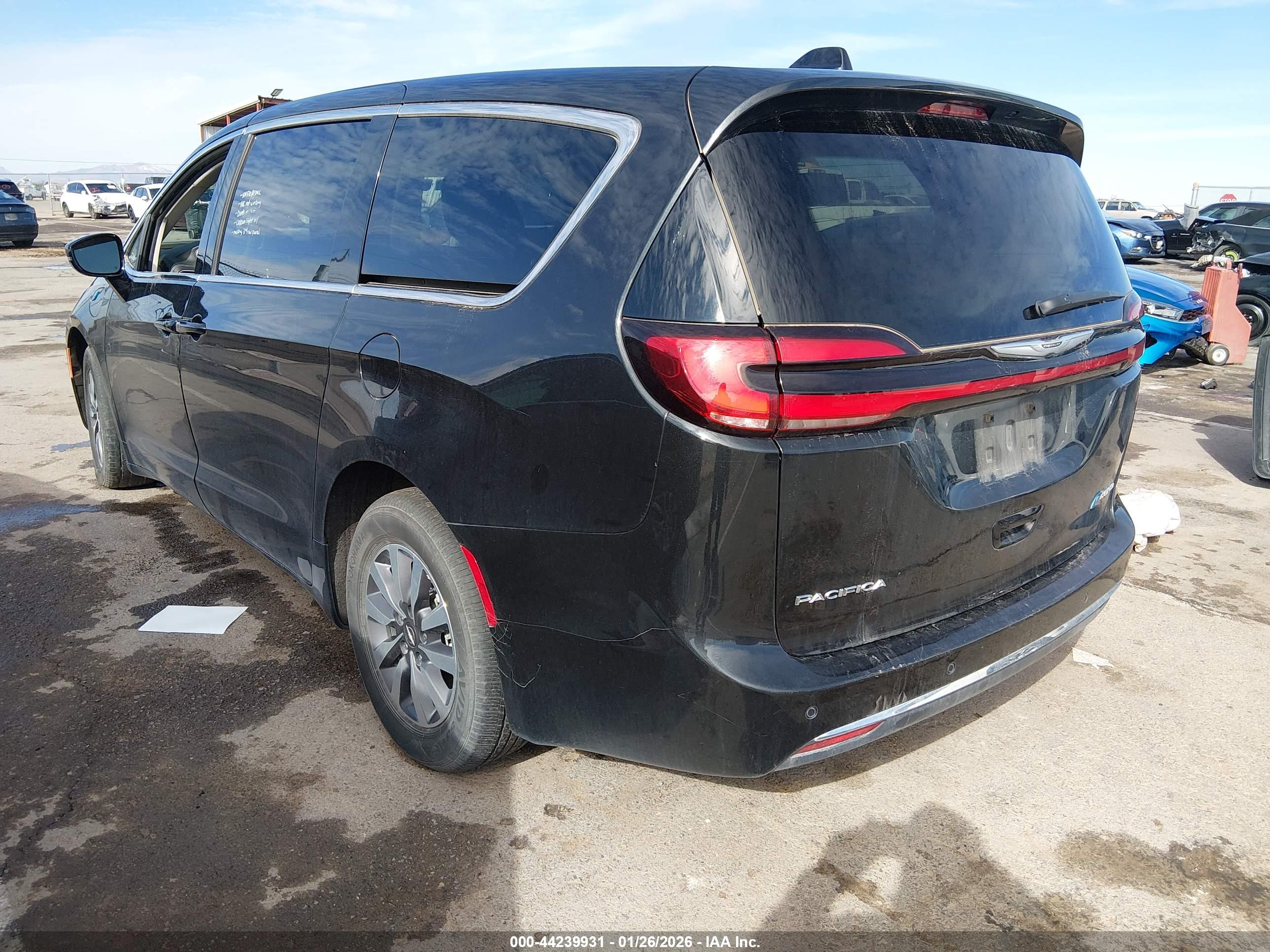 CHRYSLER PACIFICA image 3