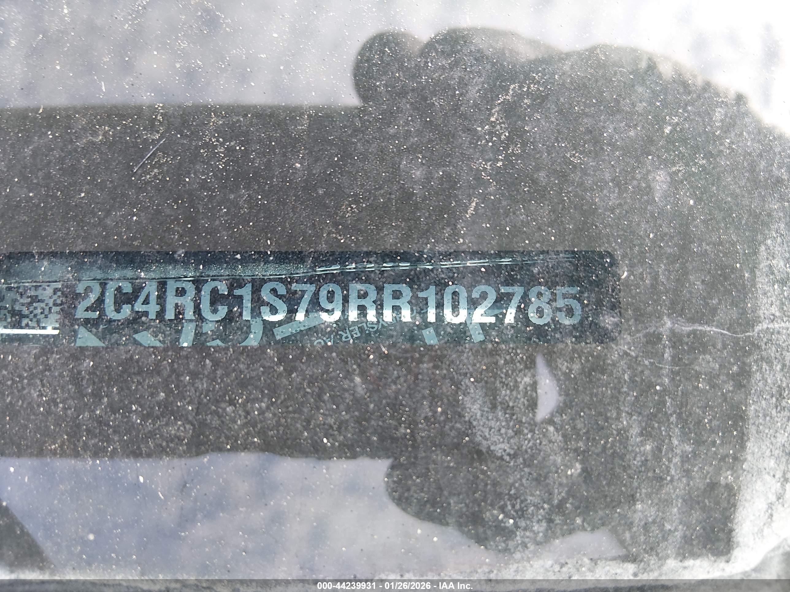 CHRYSLER PACIFICA image 9