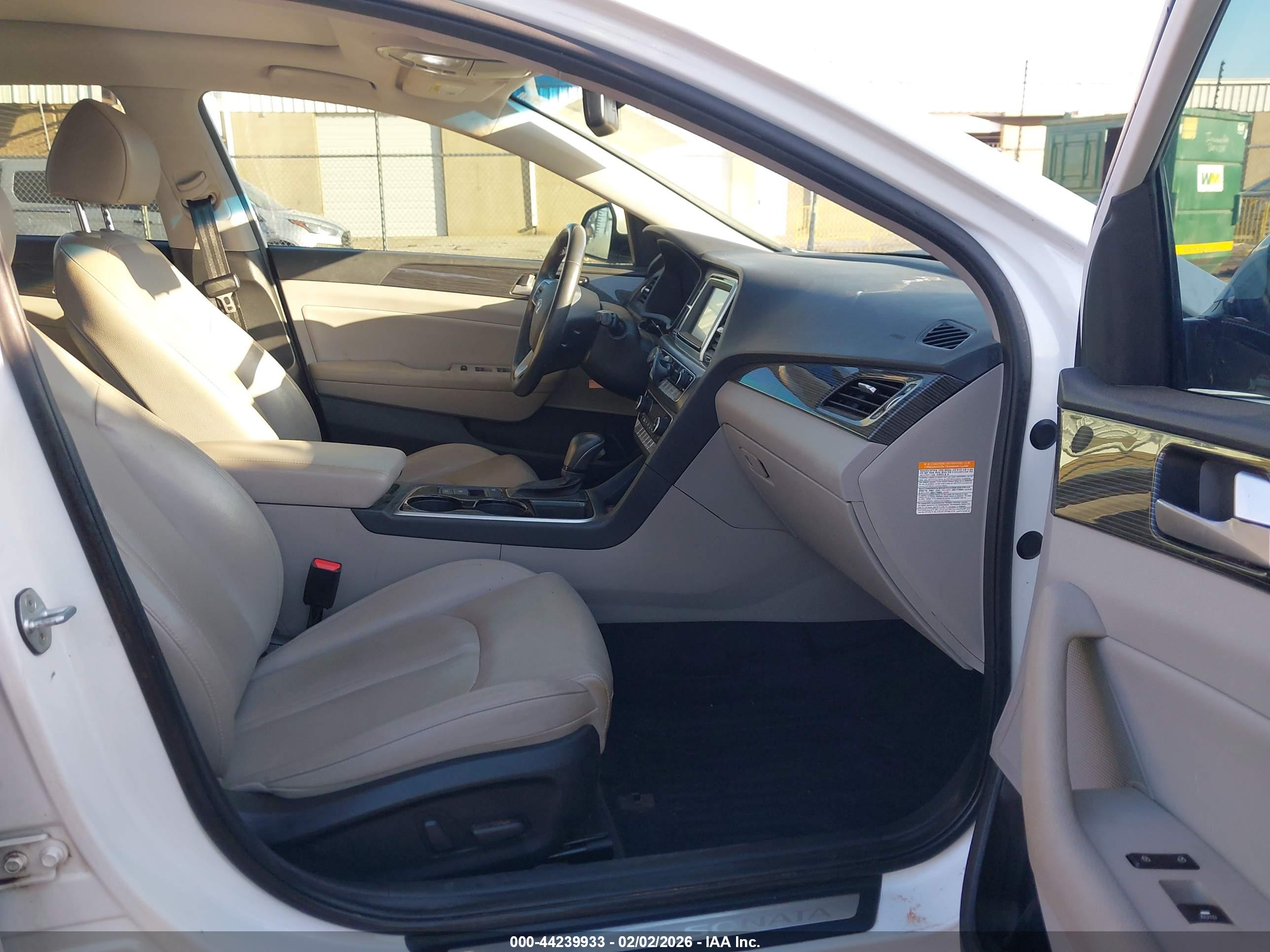 HYUNDAI SONATA image 5