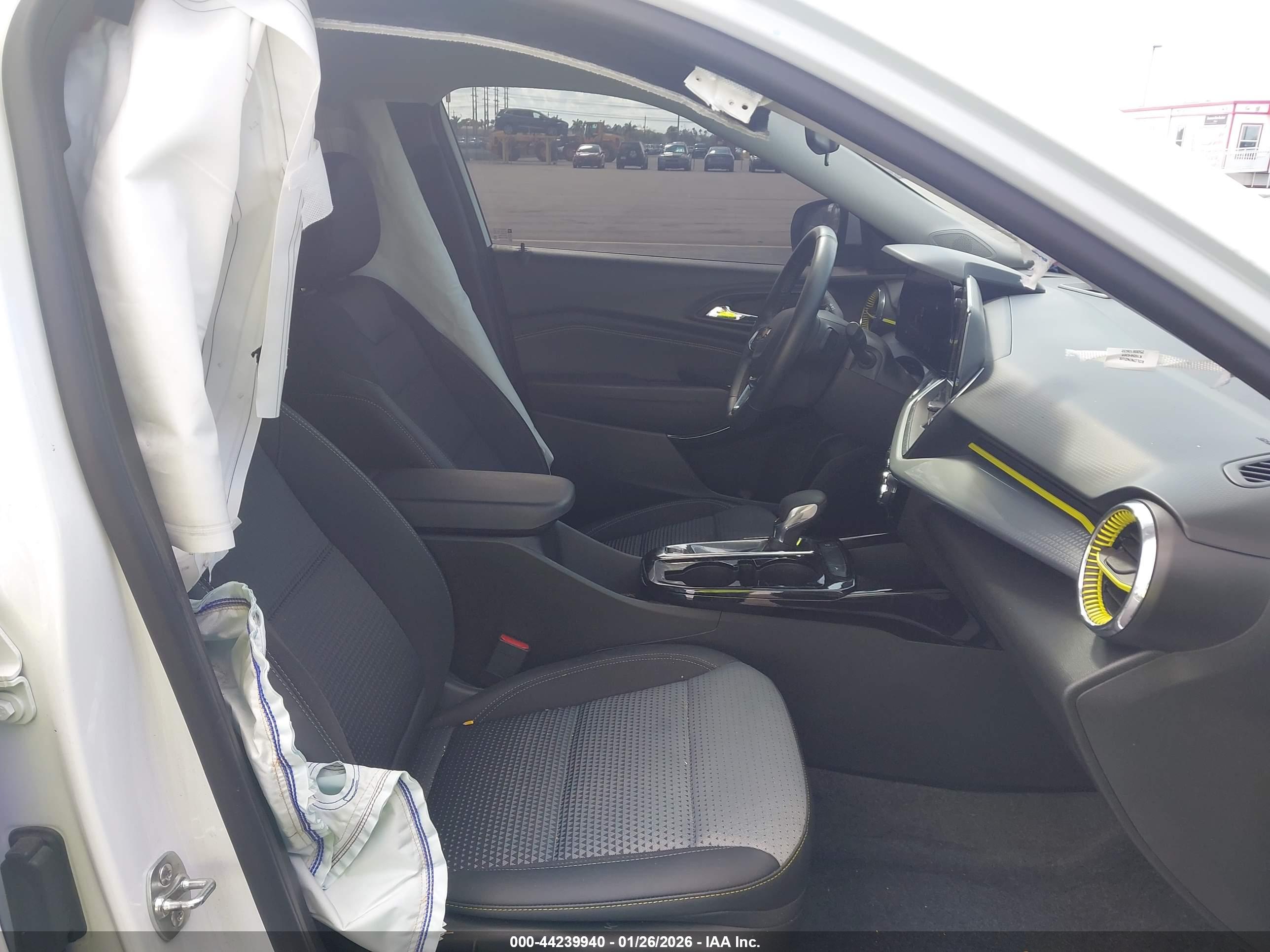 CHEVROLET TRAX image 5