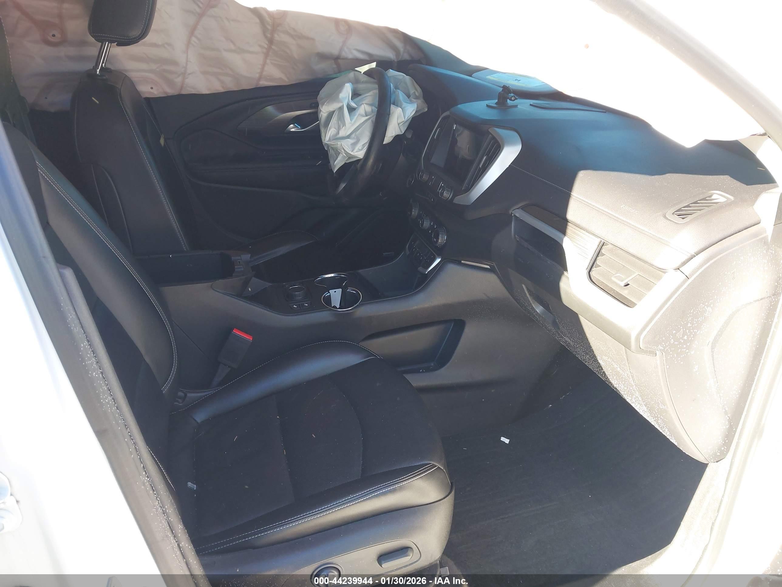 GMC TERRAIN image 5