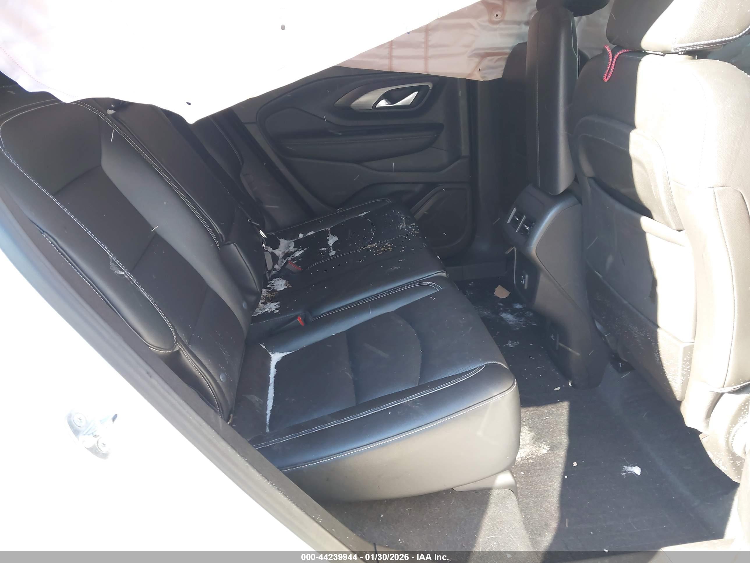 GMC TERRAIN image 8