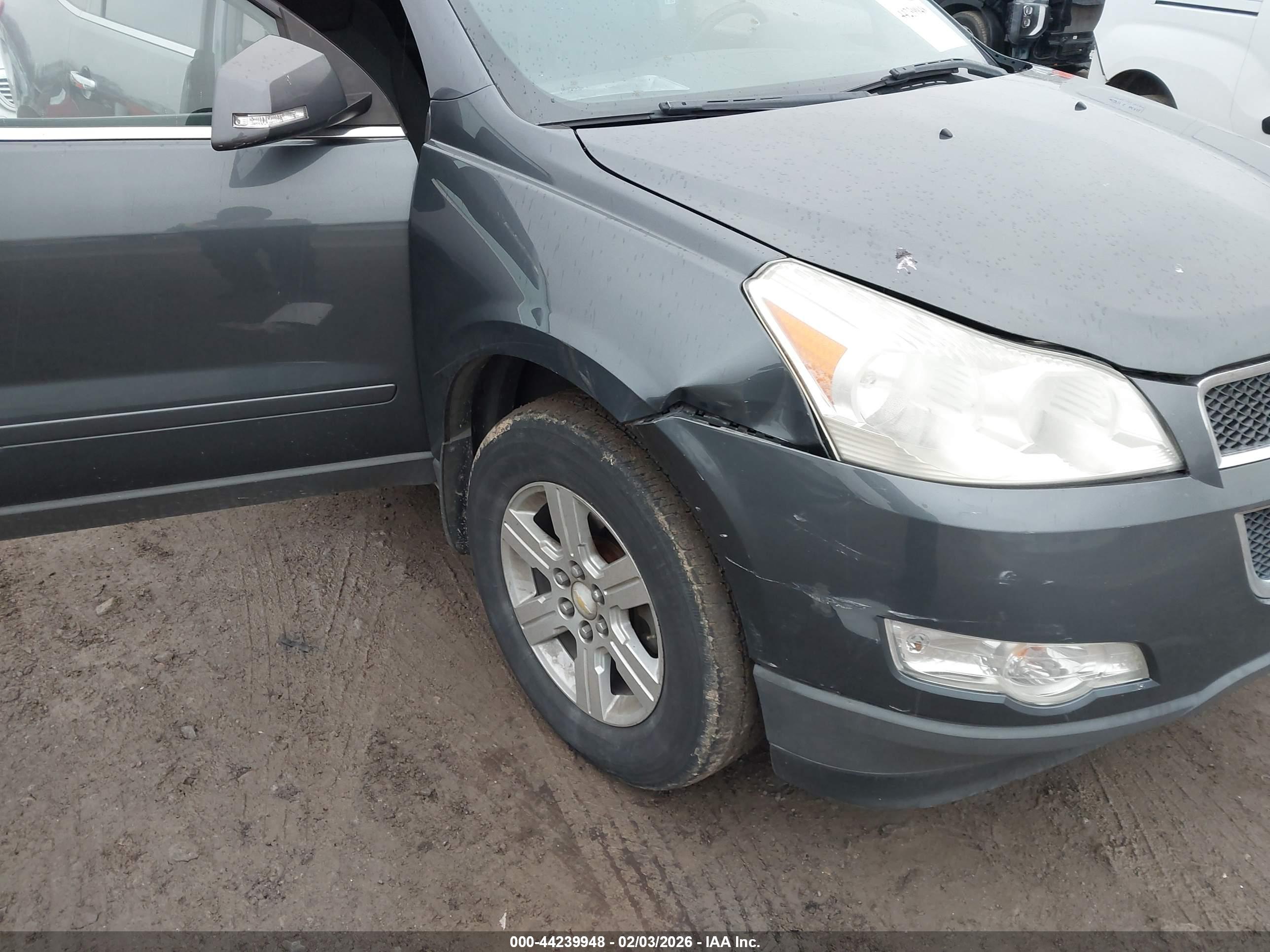 CHEVROLET TRAVERSE image 6