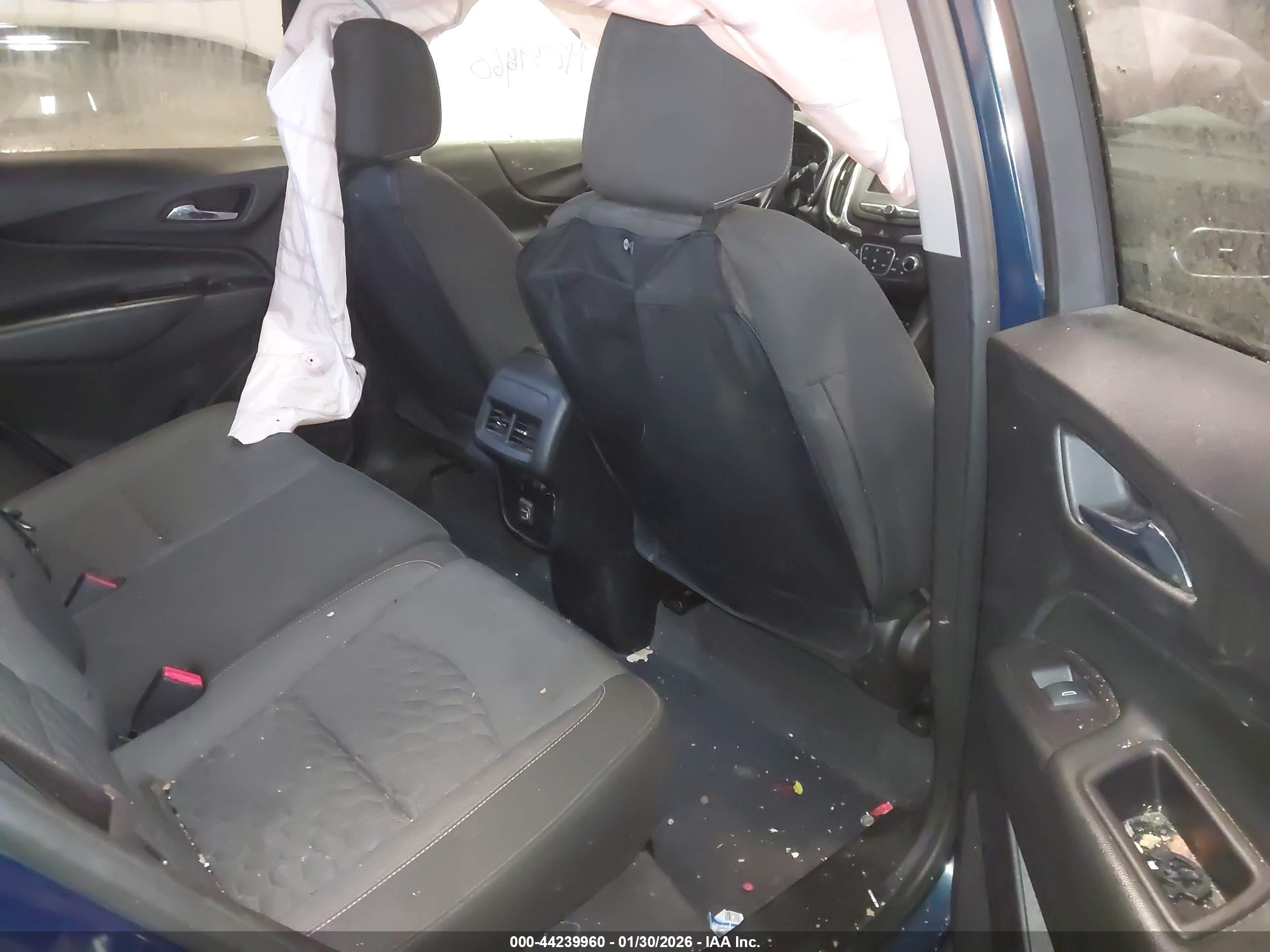 CHEVROLET EQUINOX image 8