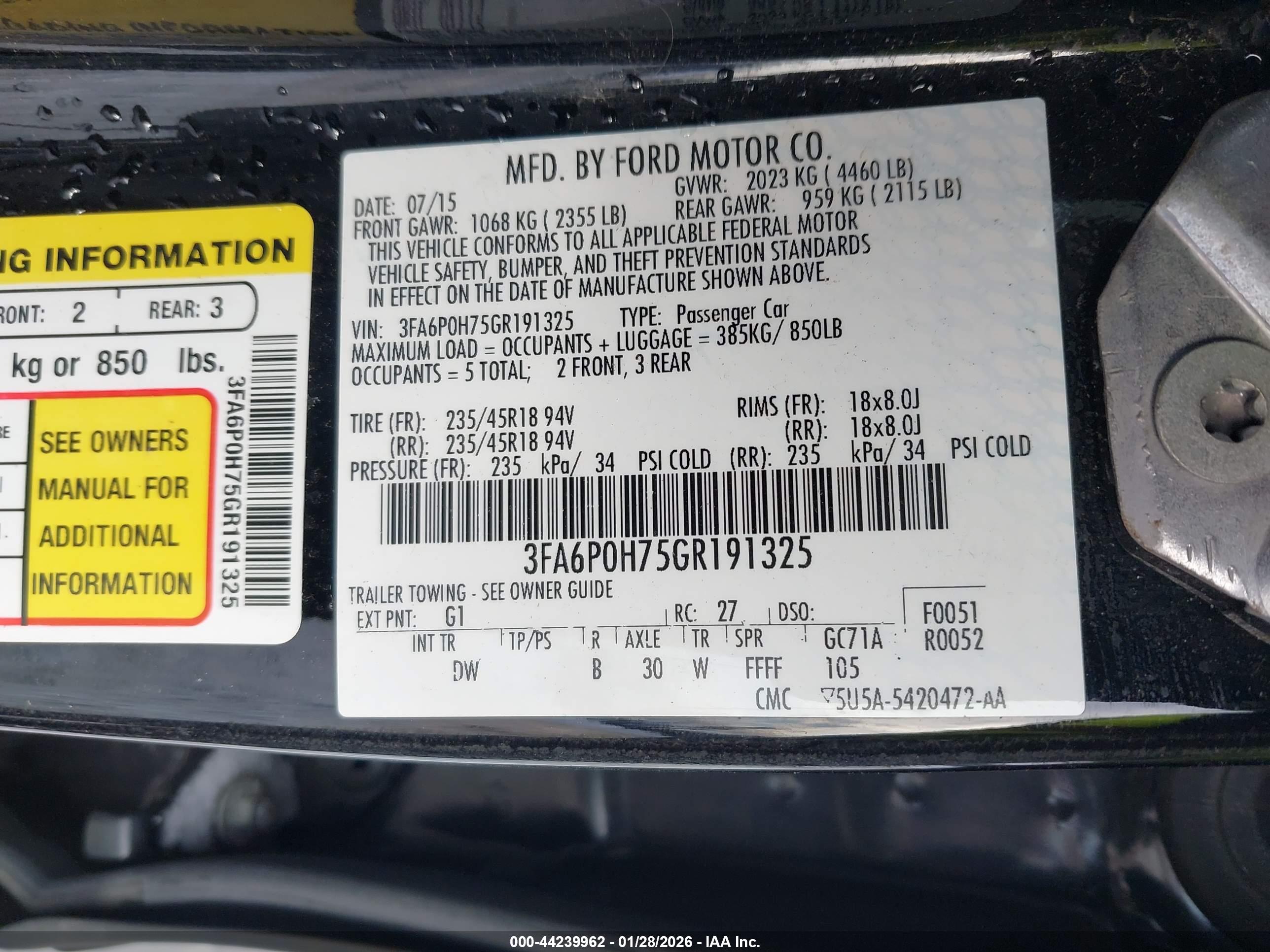 FORD FUSION image 9