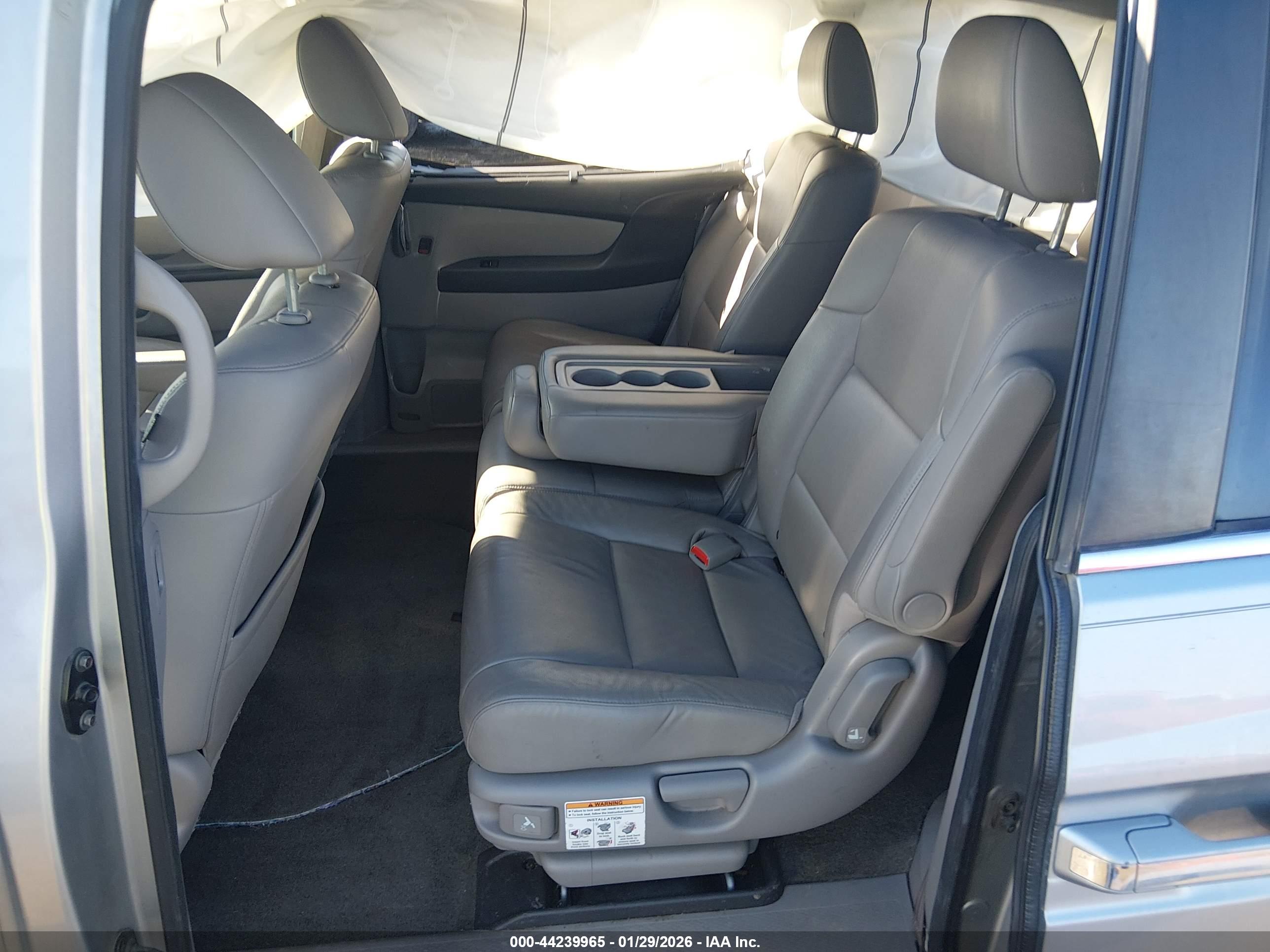 HONDA ODYSSEY image 8