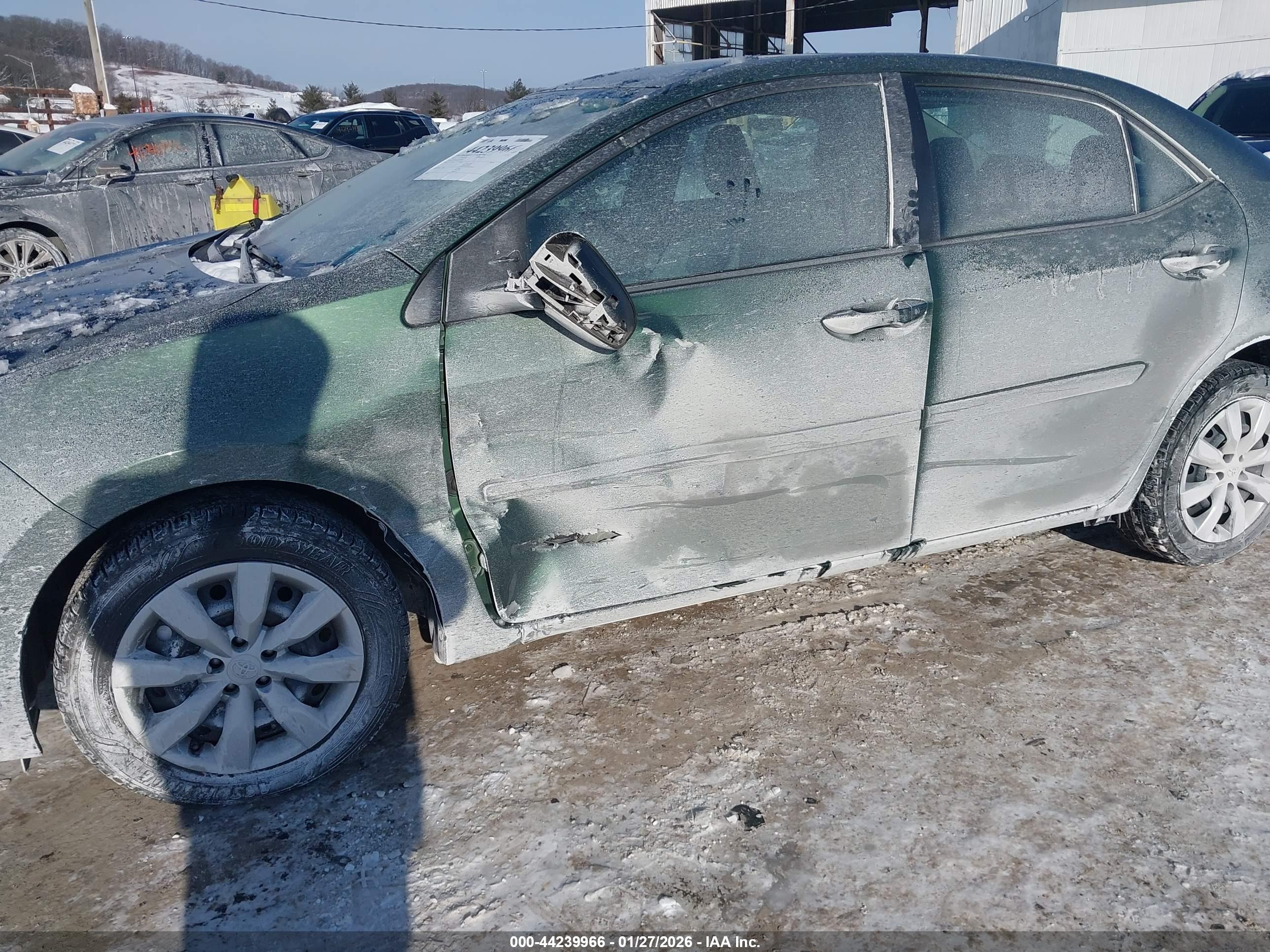 TOYOTA COROLLA image 6