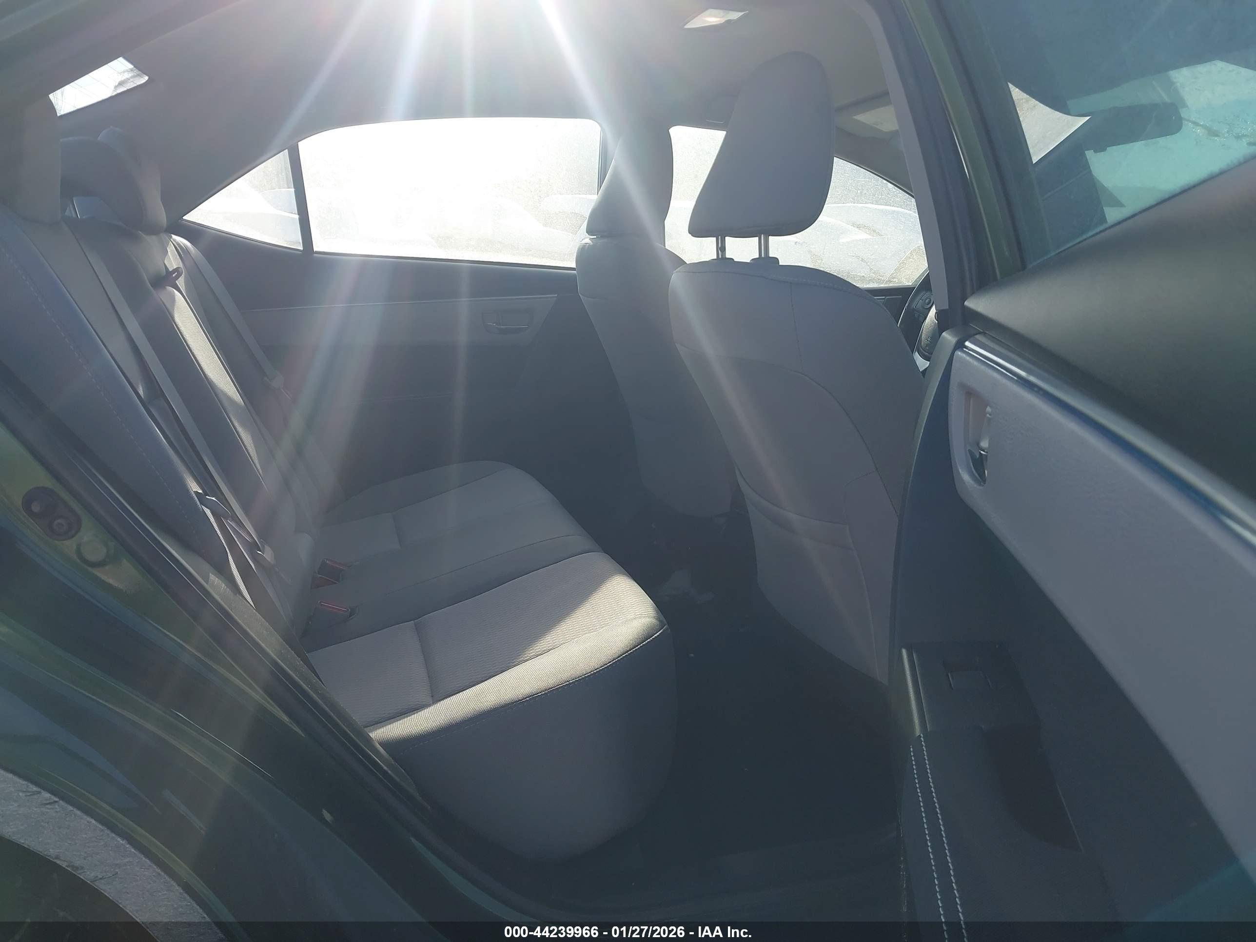 TOYOTA COROLLA image 8