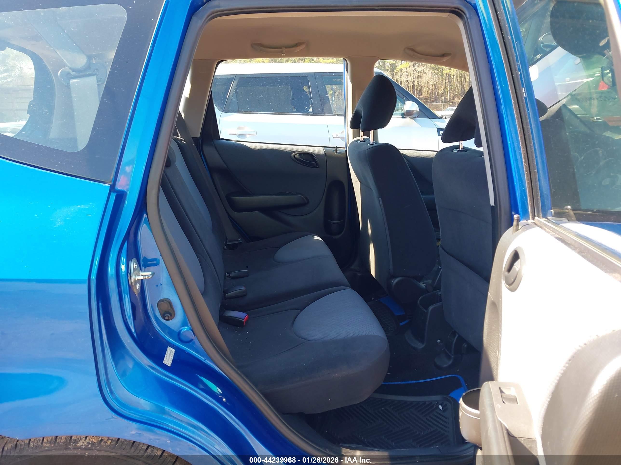 HONDA FIT image 8