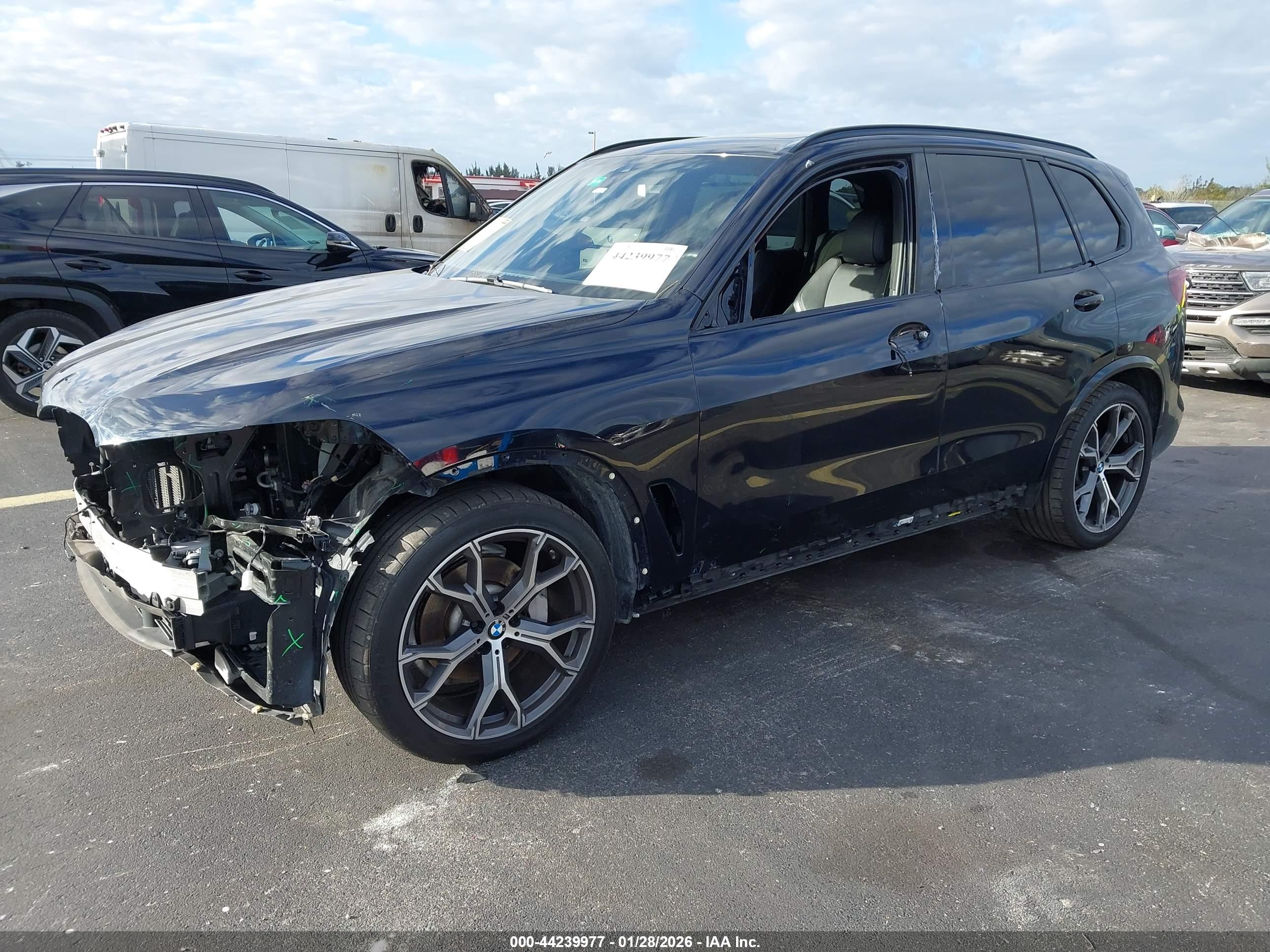 BMW X5 image 2
