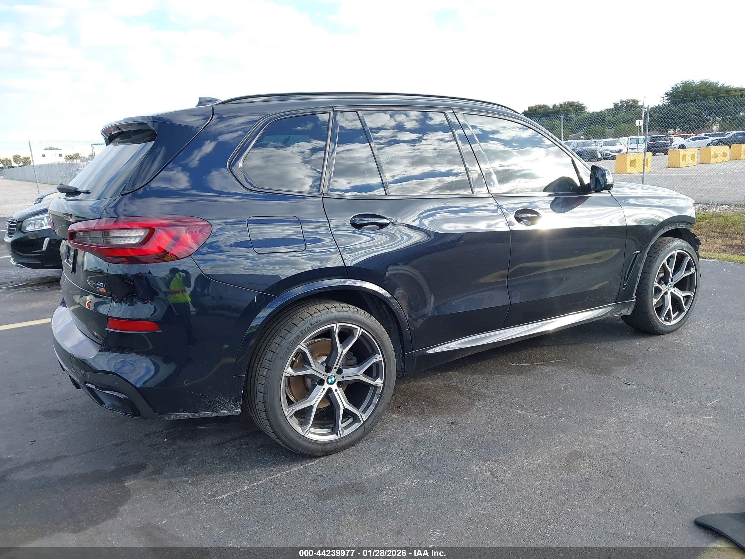 BMW X5 image 4