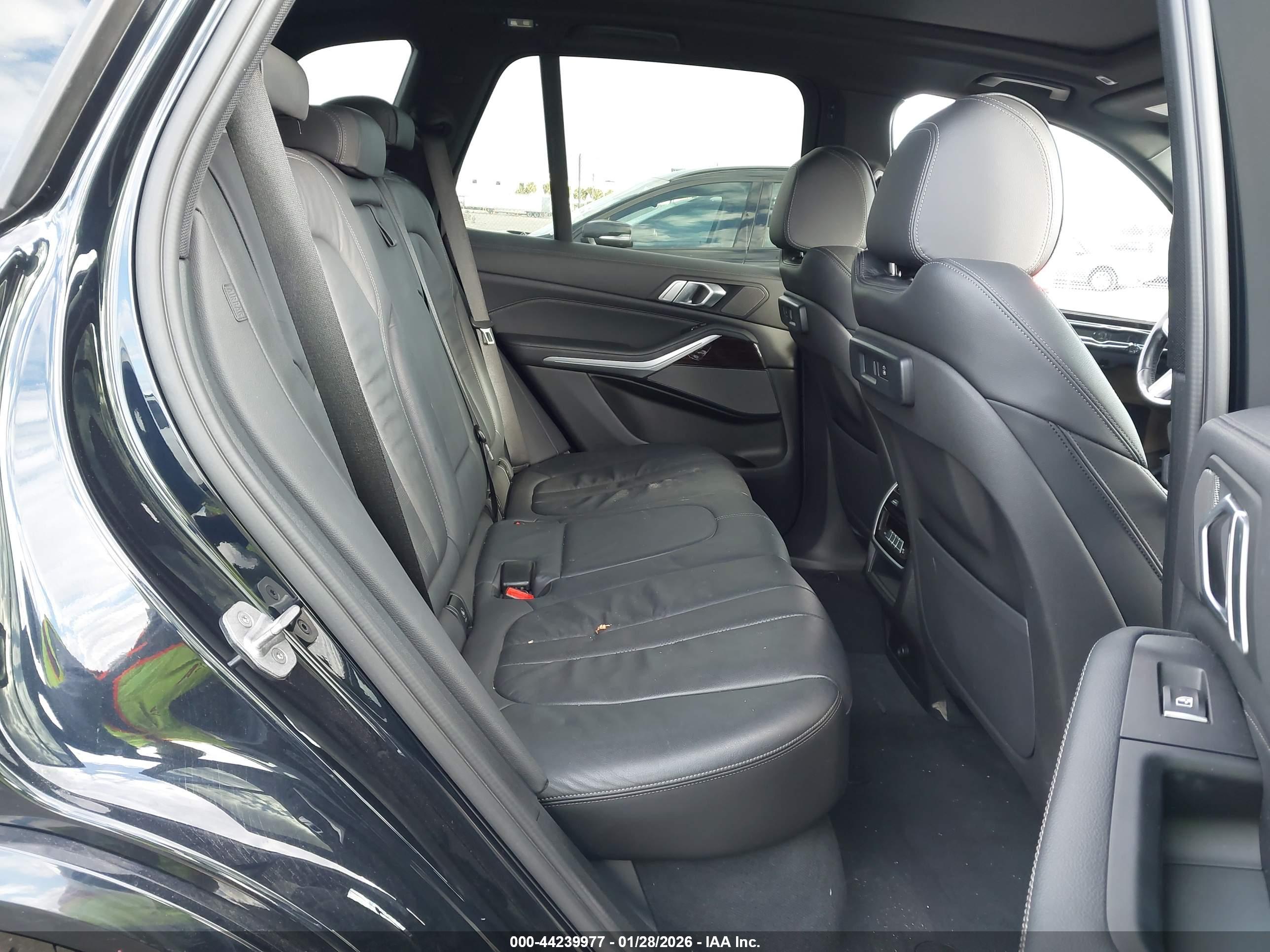BMW X5 image 8