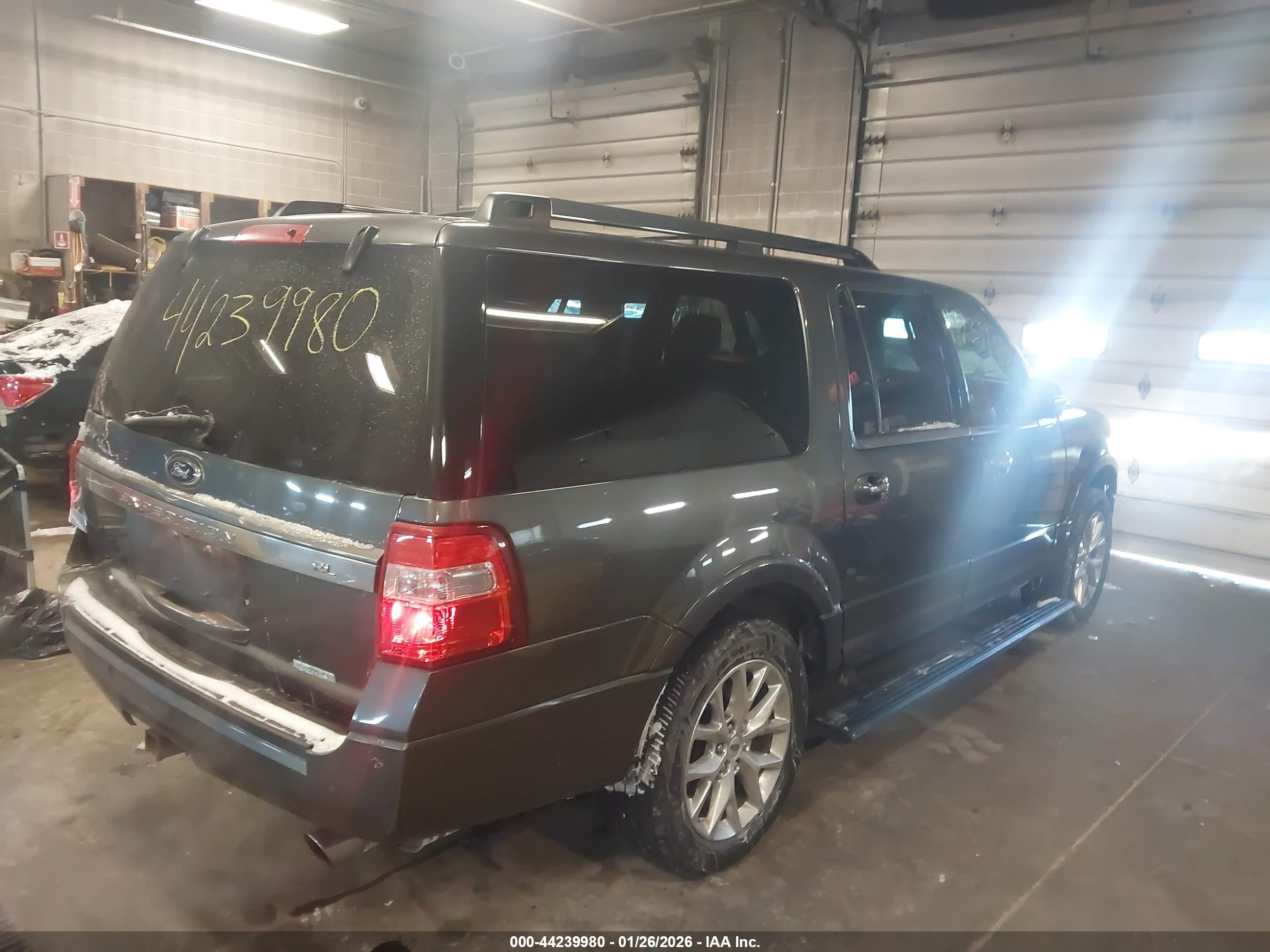 FORD EXPEDITION image 4