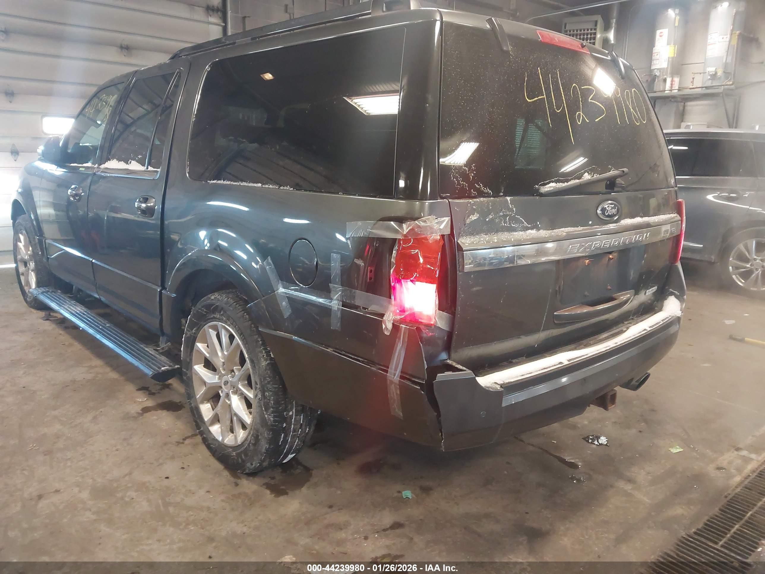 FORD EXPEDITION image 6