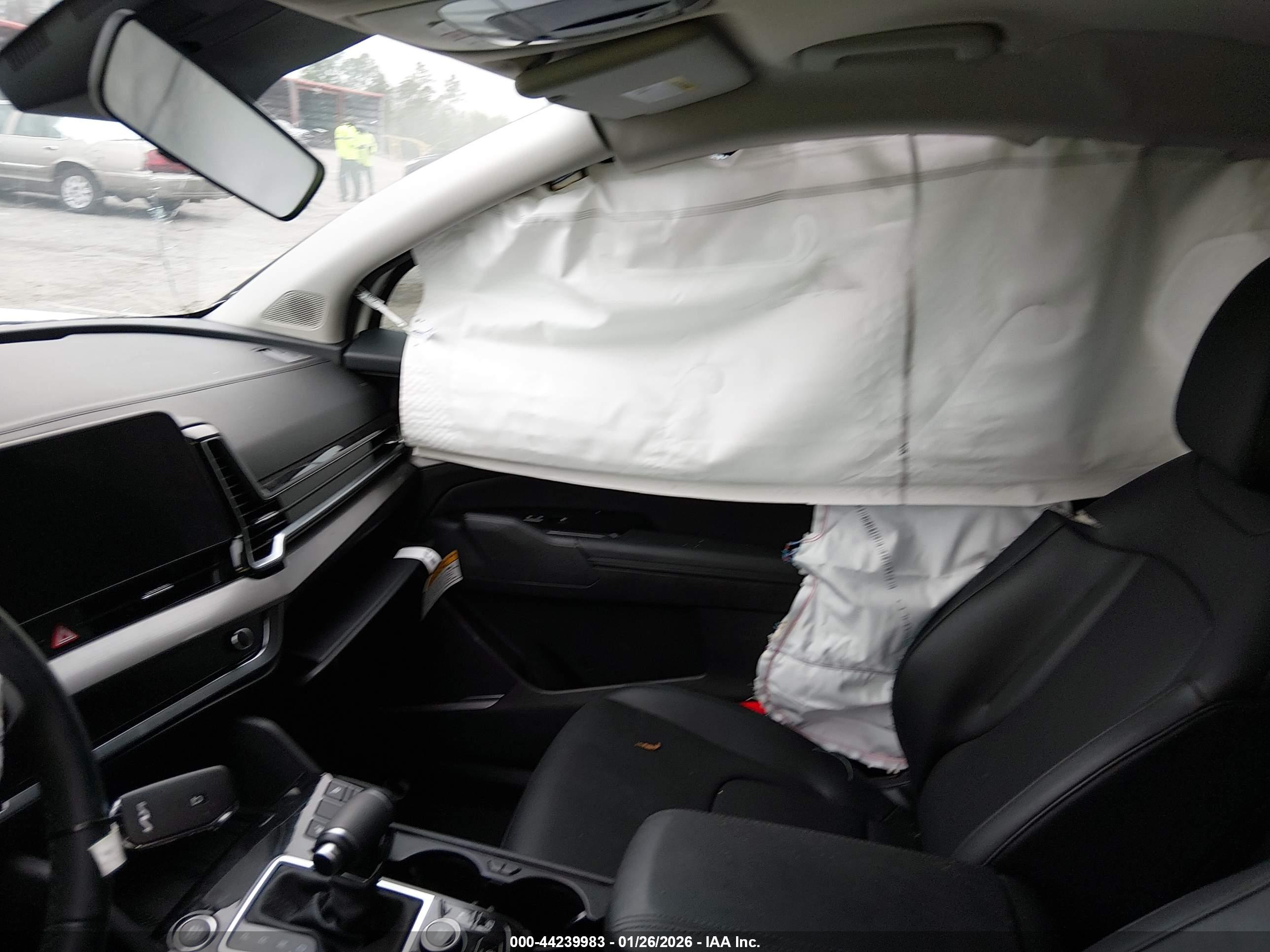 KIA SPORTAGE image 5