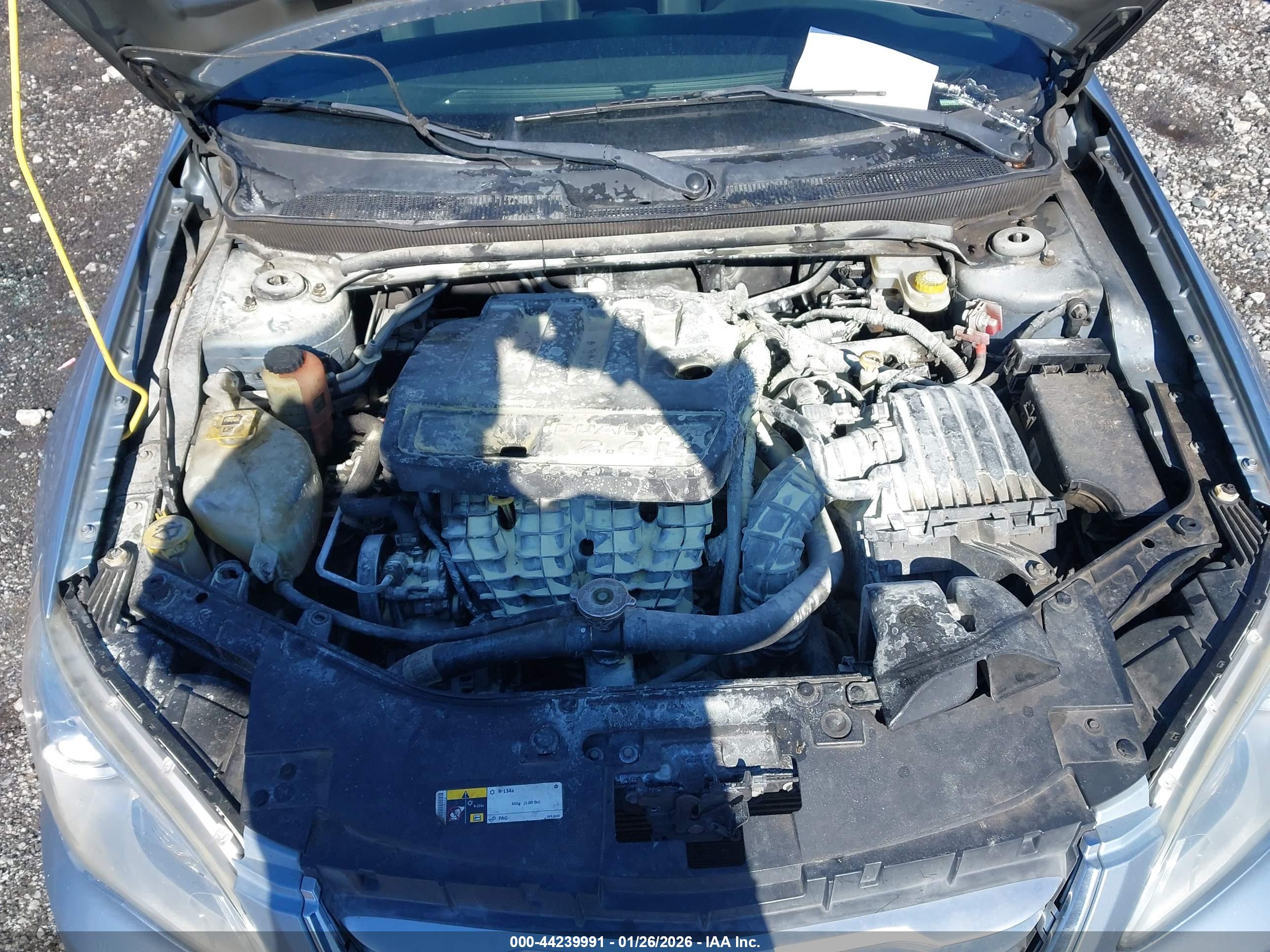 CHRYSLER 200 image 10