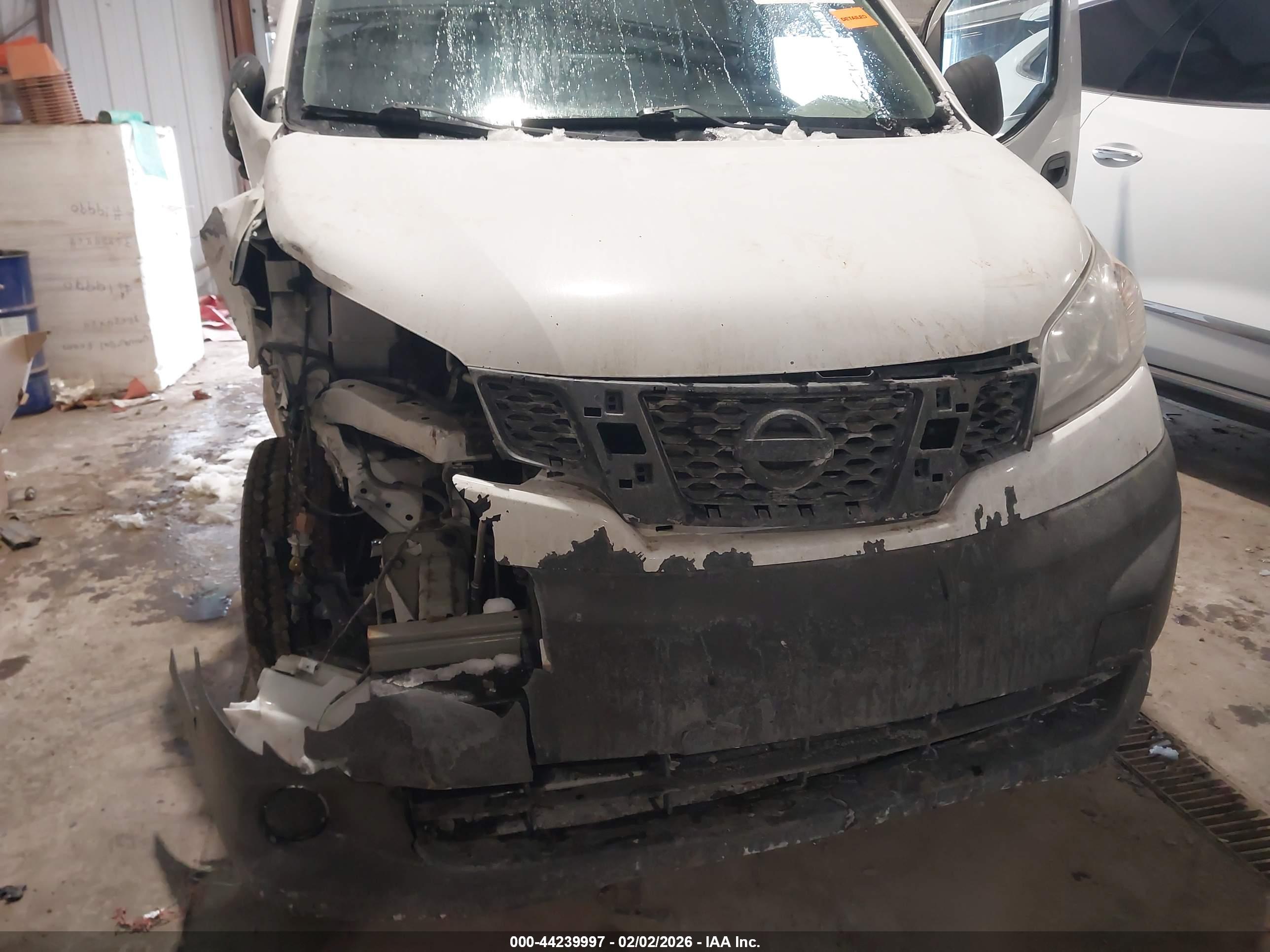 NISSAN NV200 image 6