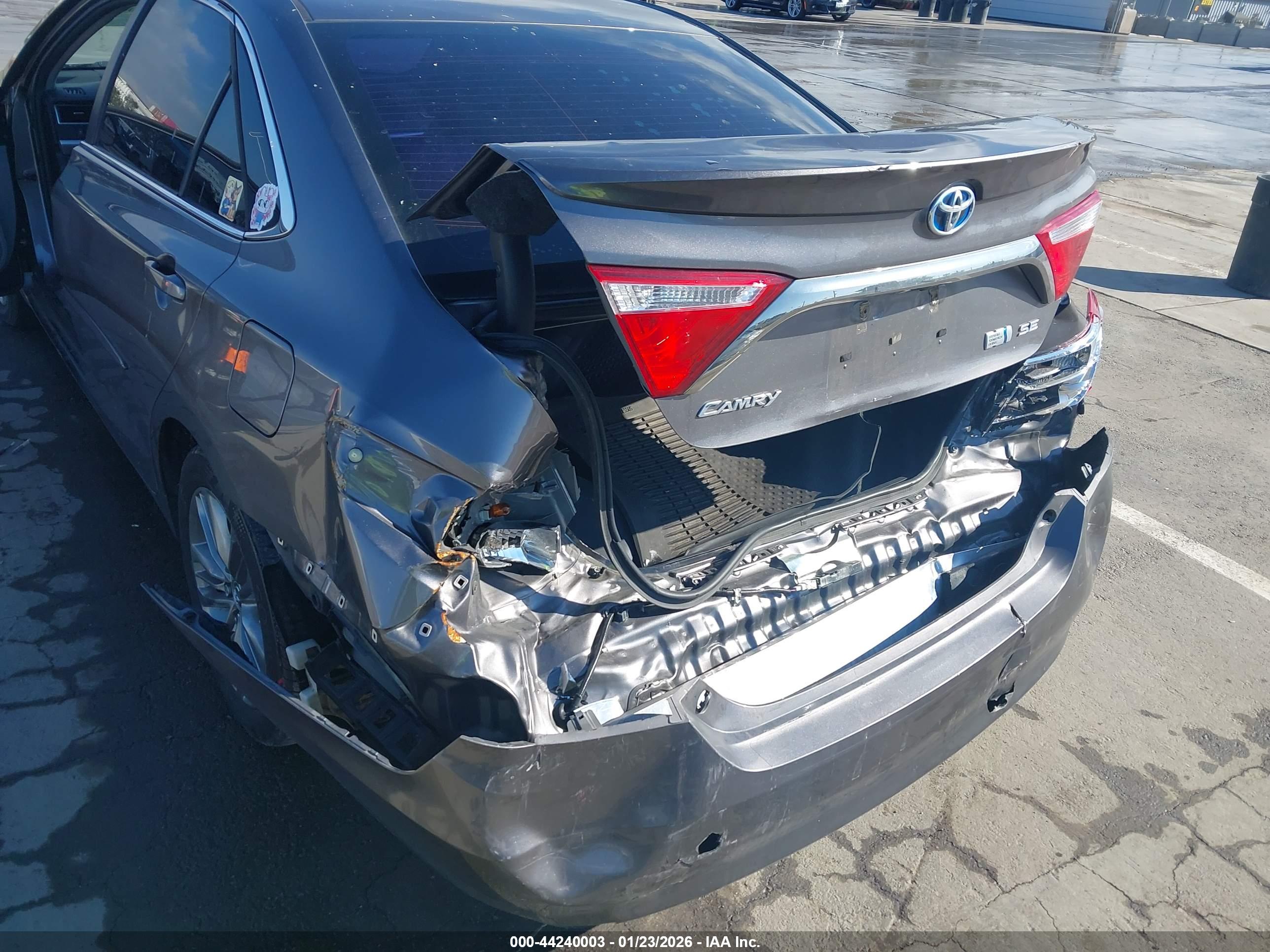 TOYOTA CAMRY image 6