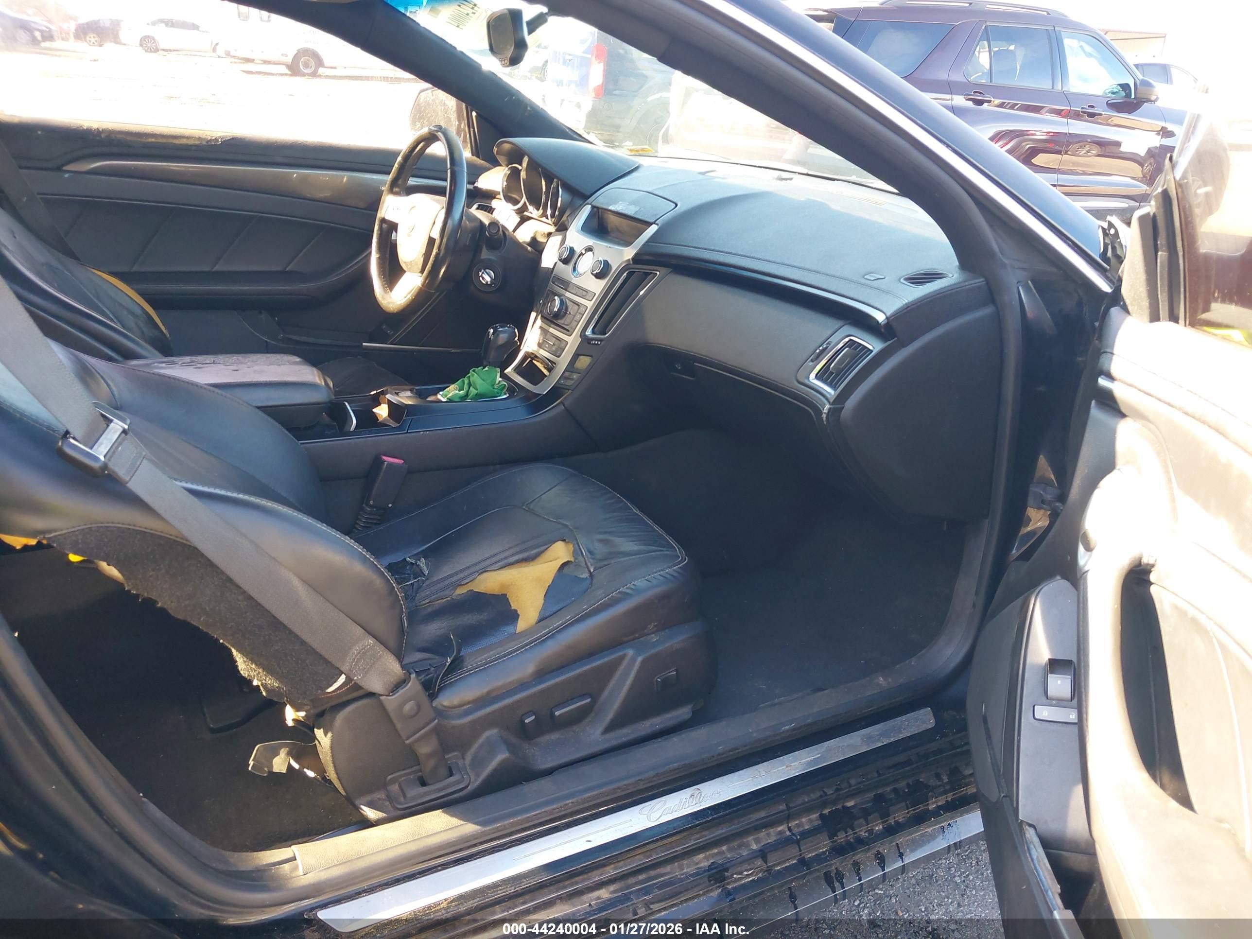 CADILLAC CTS image 5