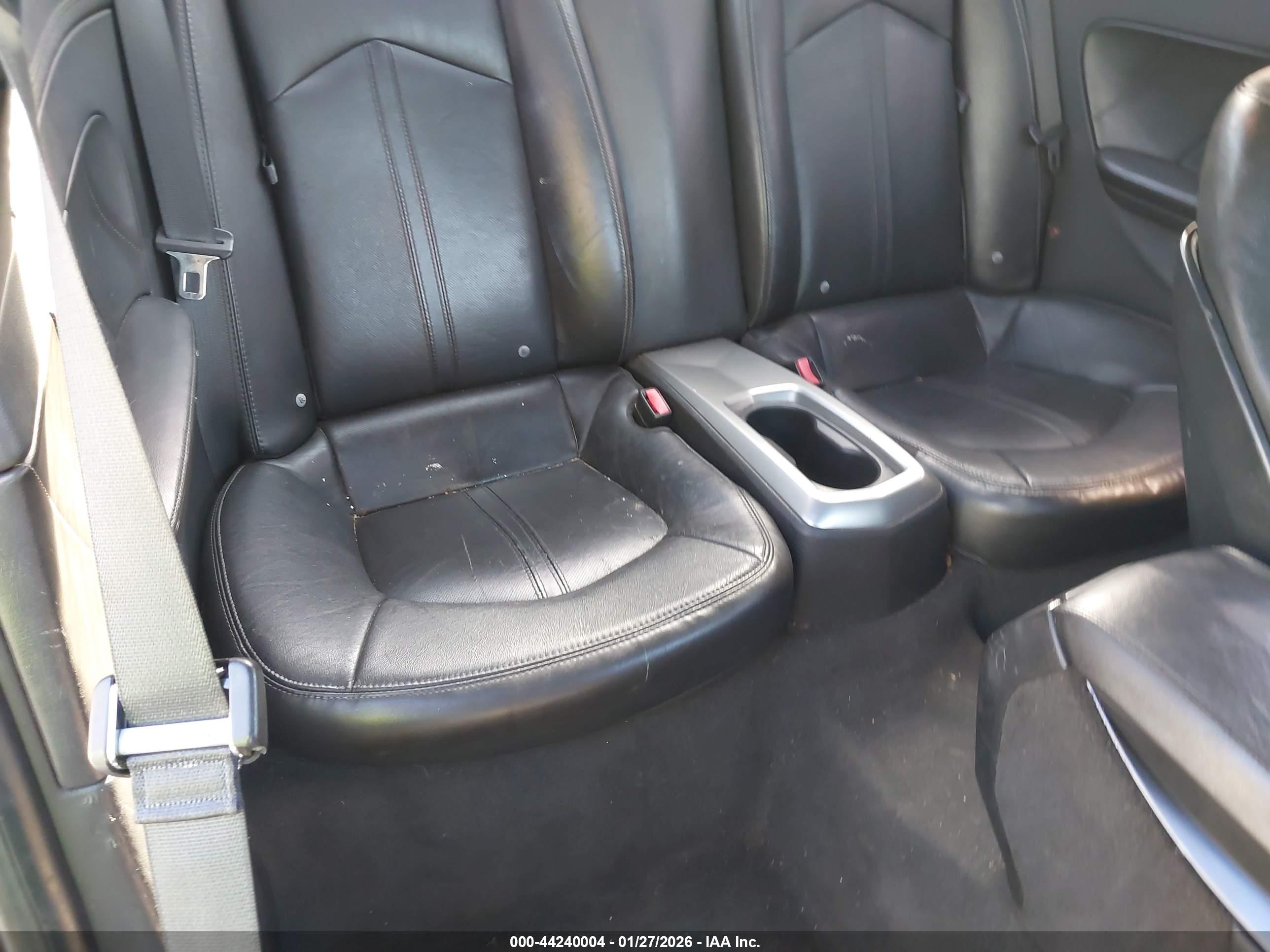 CADILLAC CTS image 8
