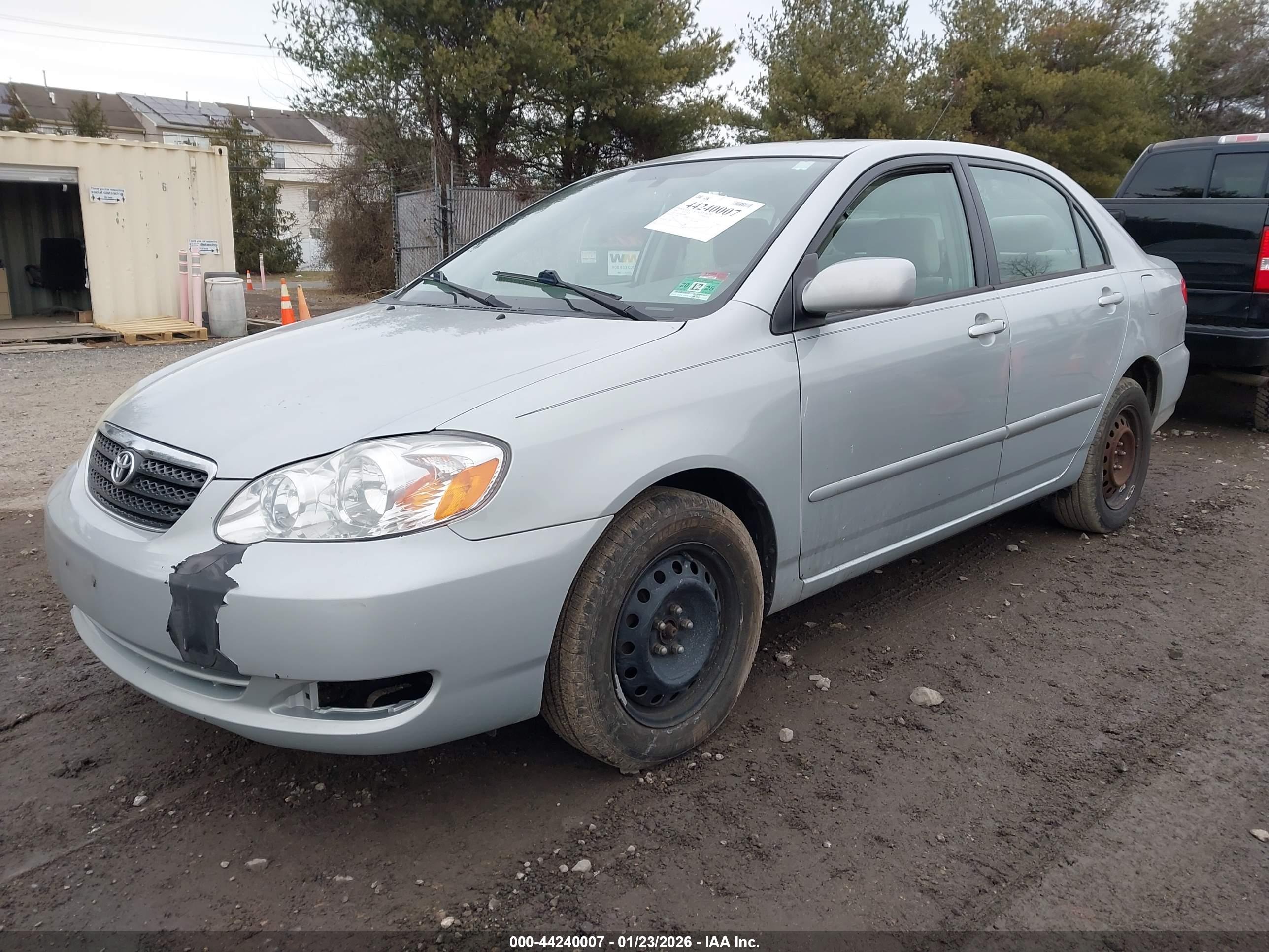 TOYOTA COROLLA image 2