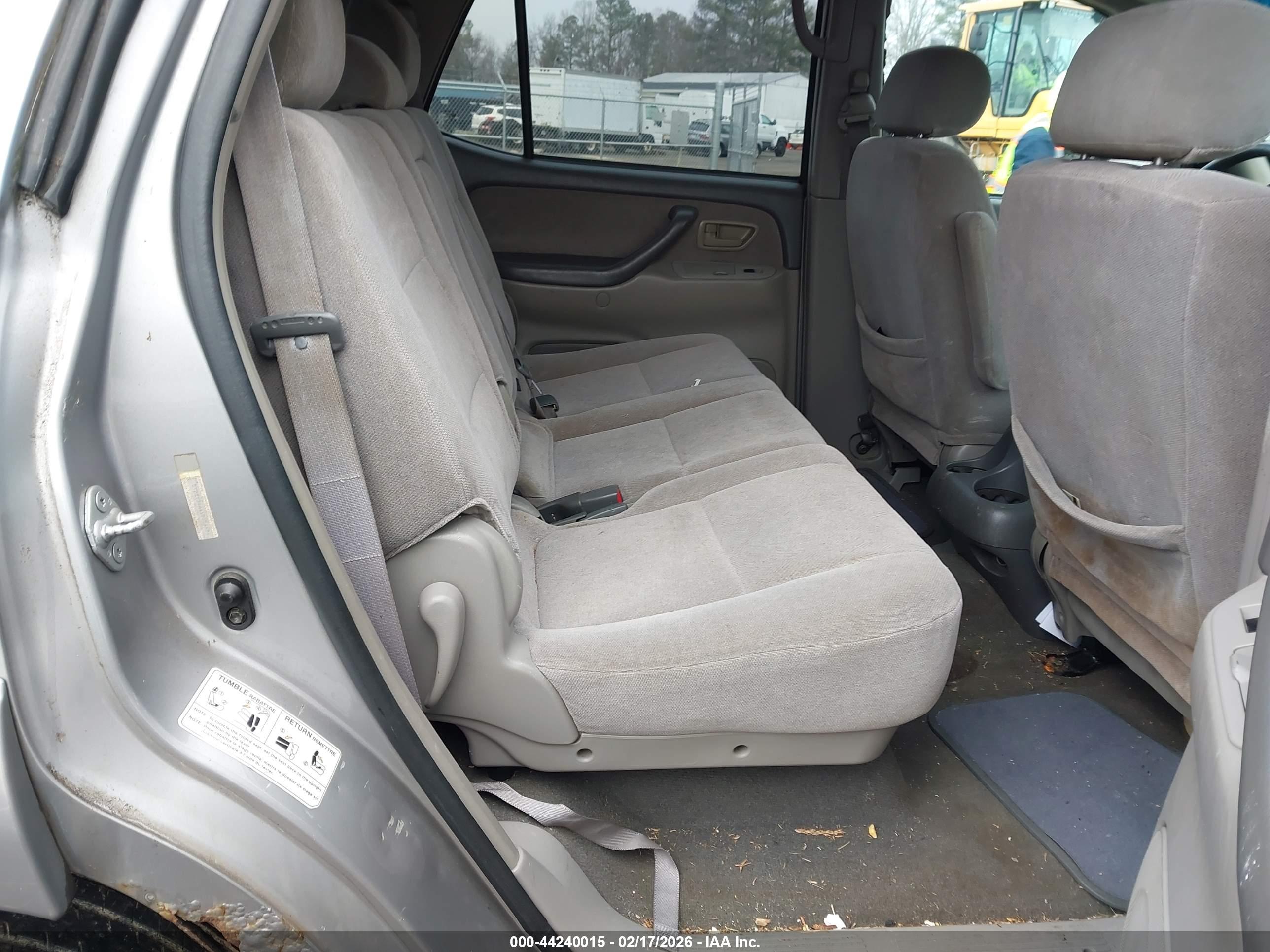 TOYOTA SEQUOIA image 8