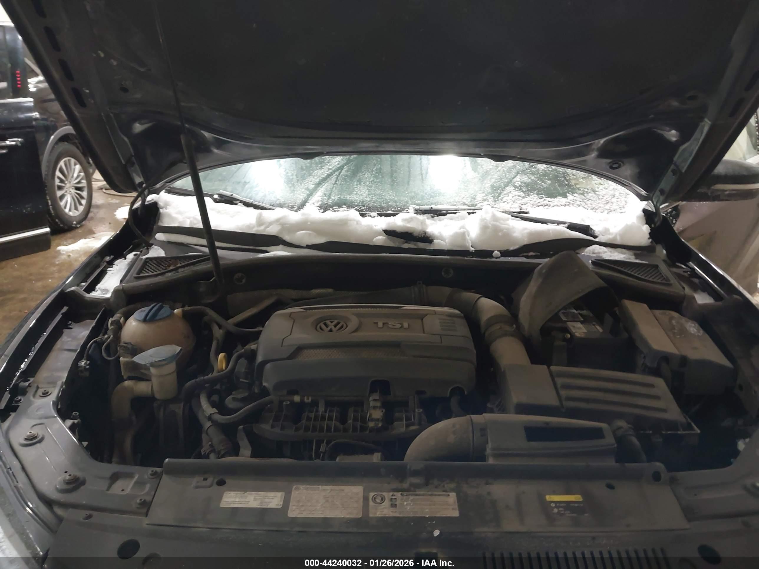 VOLKSWAGEN PASSAT image 10