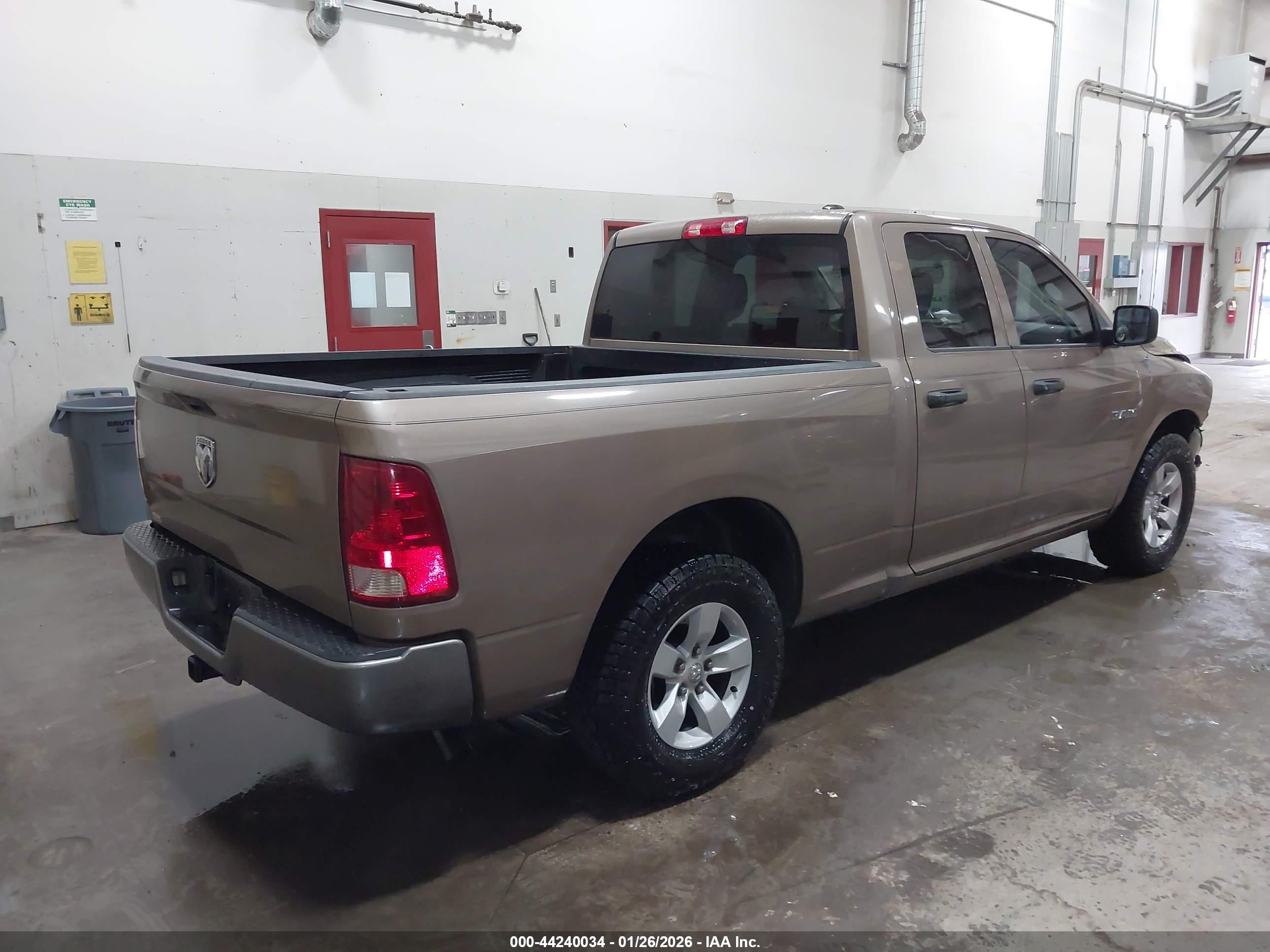 DODGE RAM image 4