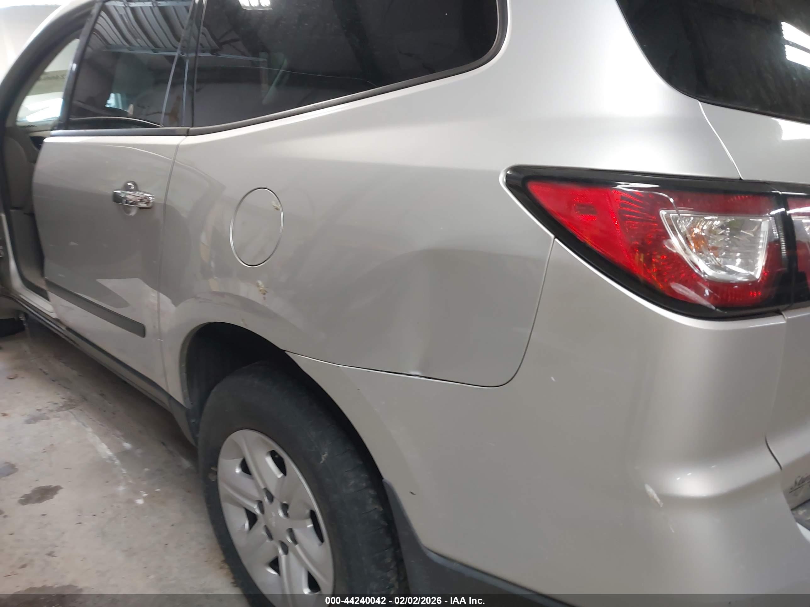 CHEVROLET TRAVERSE image 6