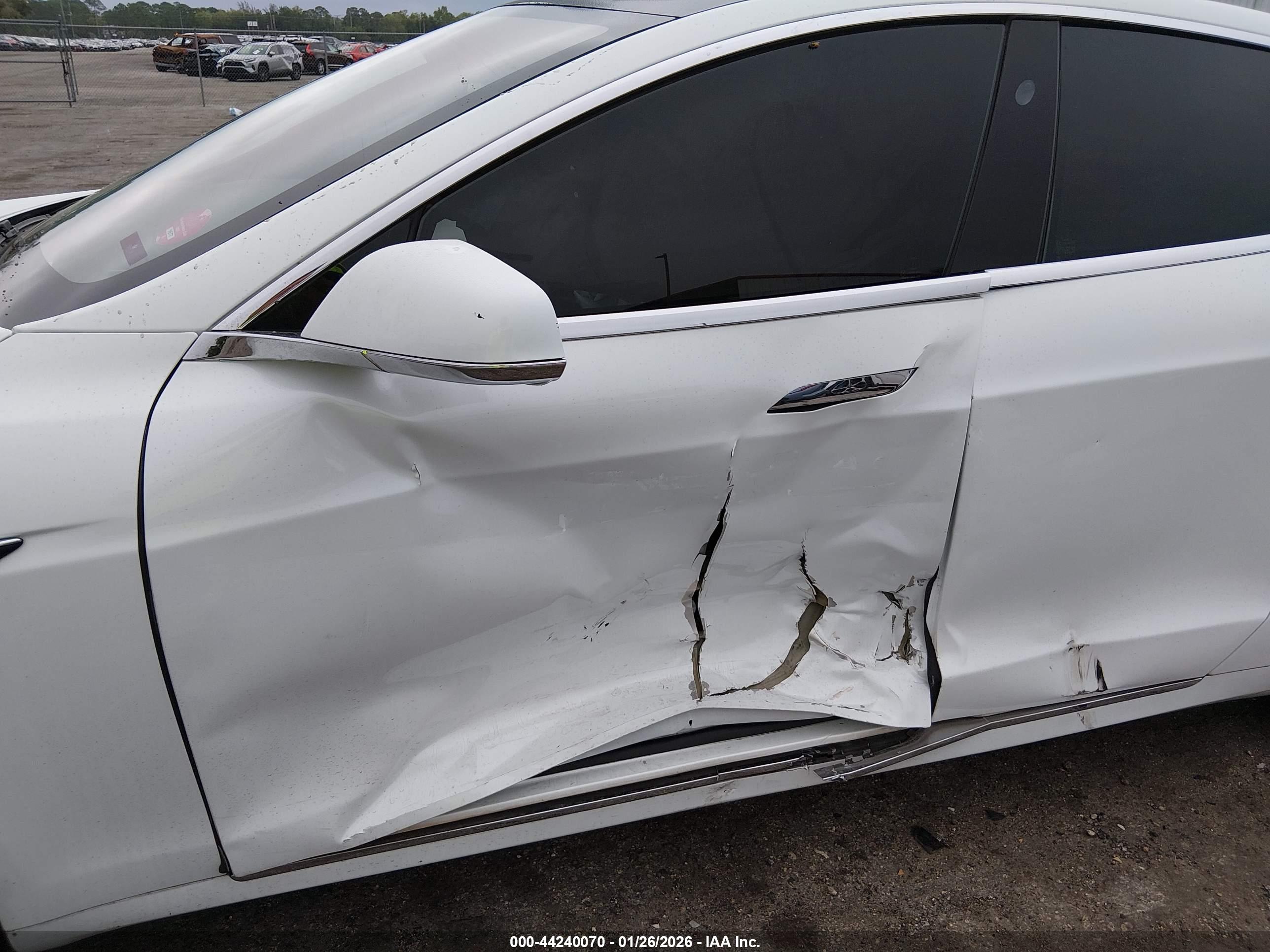 TESLA MODEL image 6